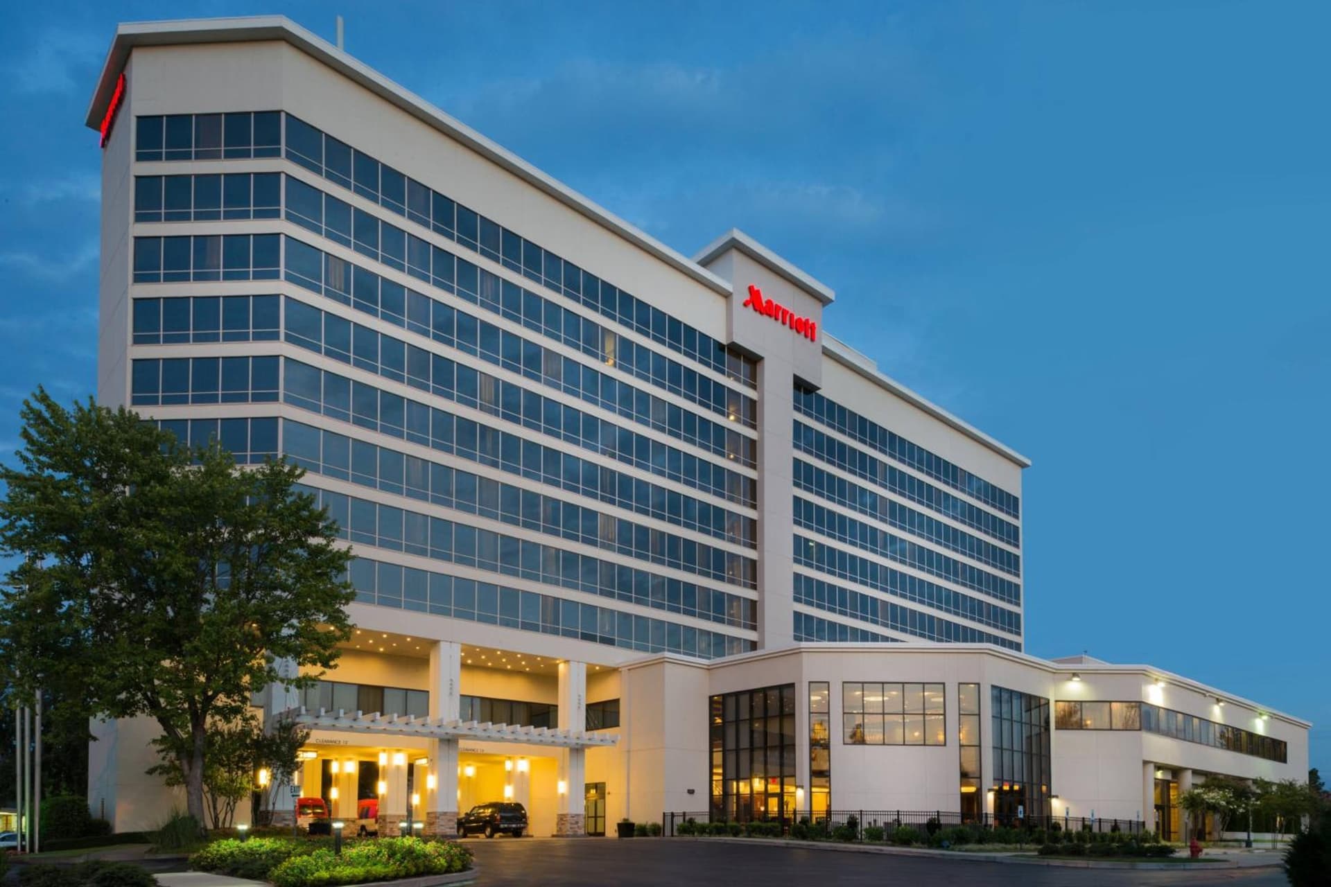 Marriott Memphis East interior in Memphis, TN — gallery photo 2
