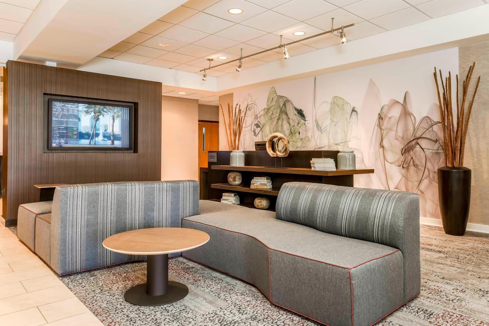 Courtyard by Marriott Orlando Lake Mary North interior in Lake Mary, FL — gallery photo 2