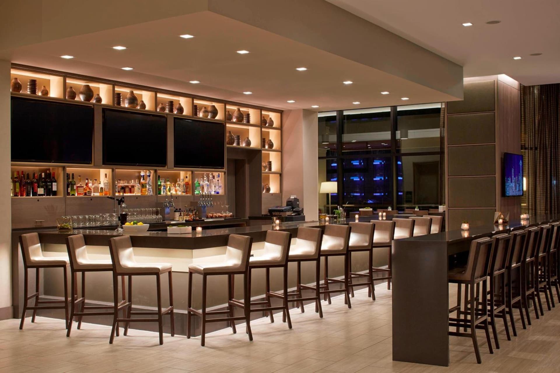 AC Hotel by Marriott Seattle Bellevue/Downtown gallery photo in Bellevue, WA — image 15