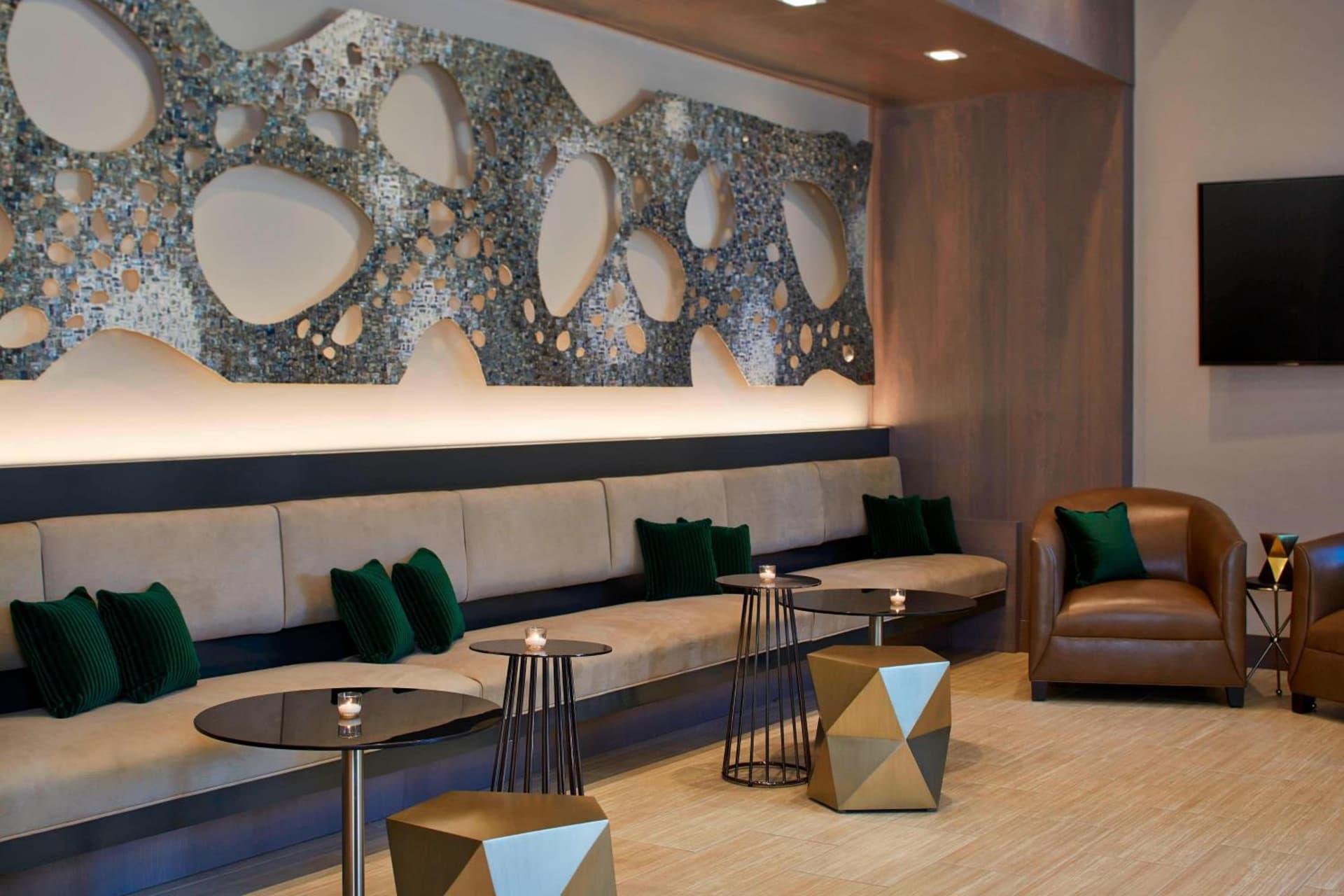 AC Hotel by Marriott Seattle Bellevue/Downtown gallery photo in Bellevue, WA — image 21