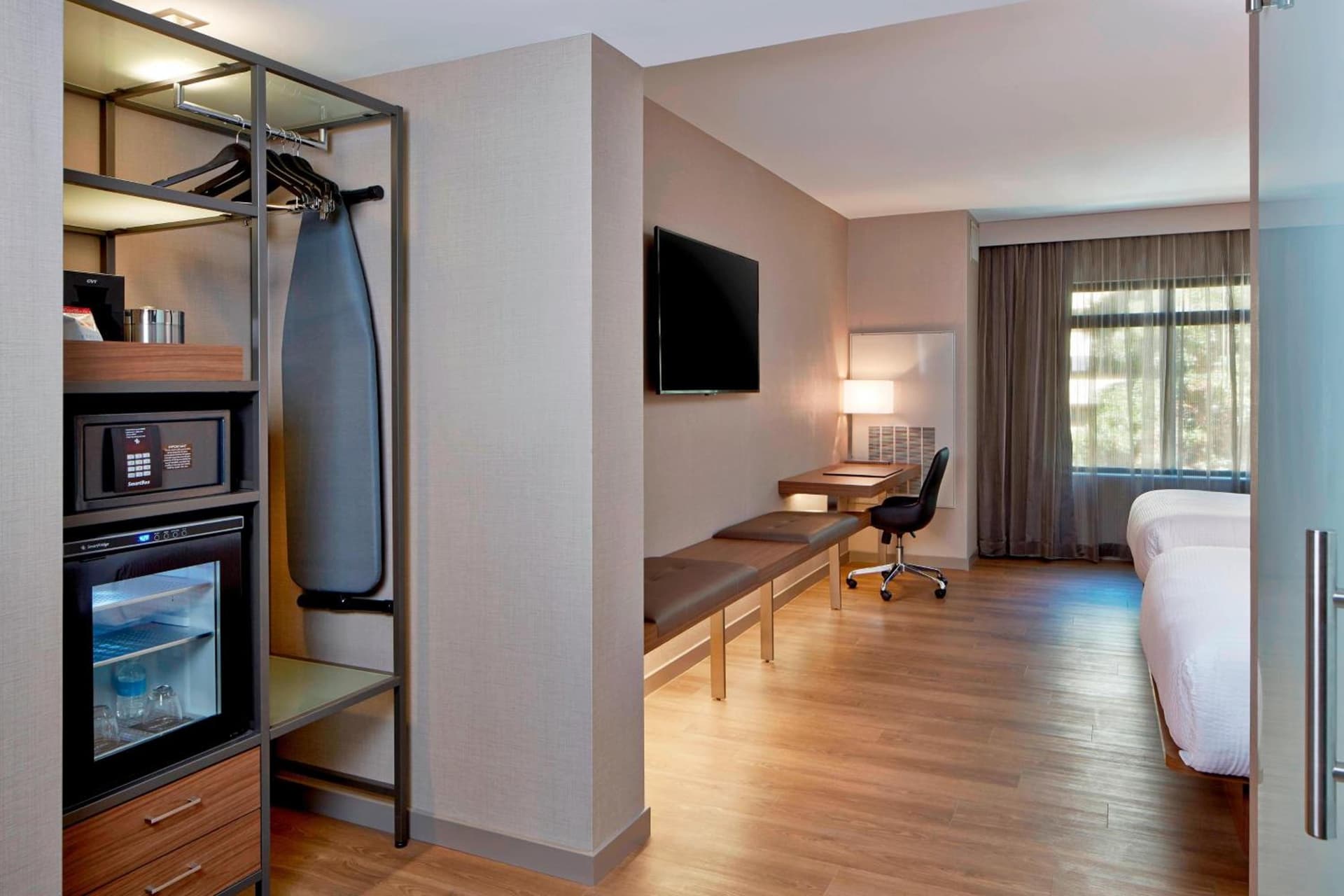 AC Hotel by Marriott Seattle Bellevue/Downtown gallery photo in Bellevue, WA — image 8