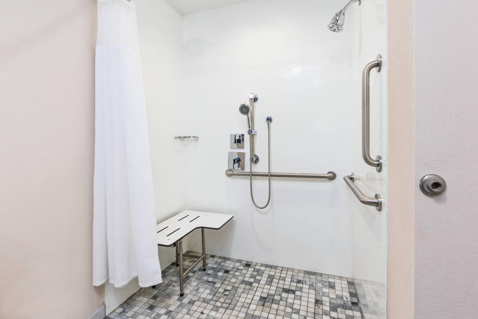 Fairfield Inn & Suites by Marriott Goshen gallery photo in Goshen, IN — image 5