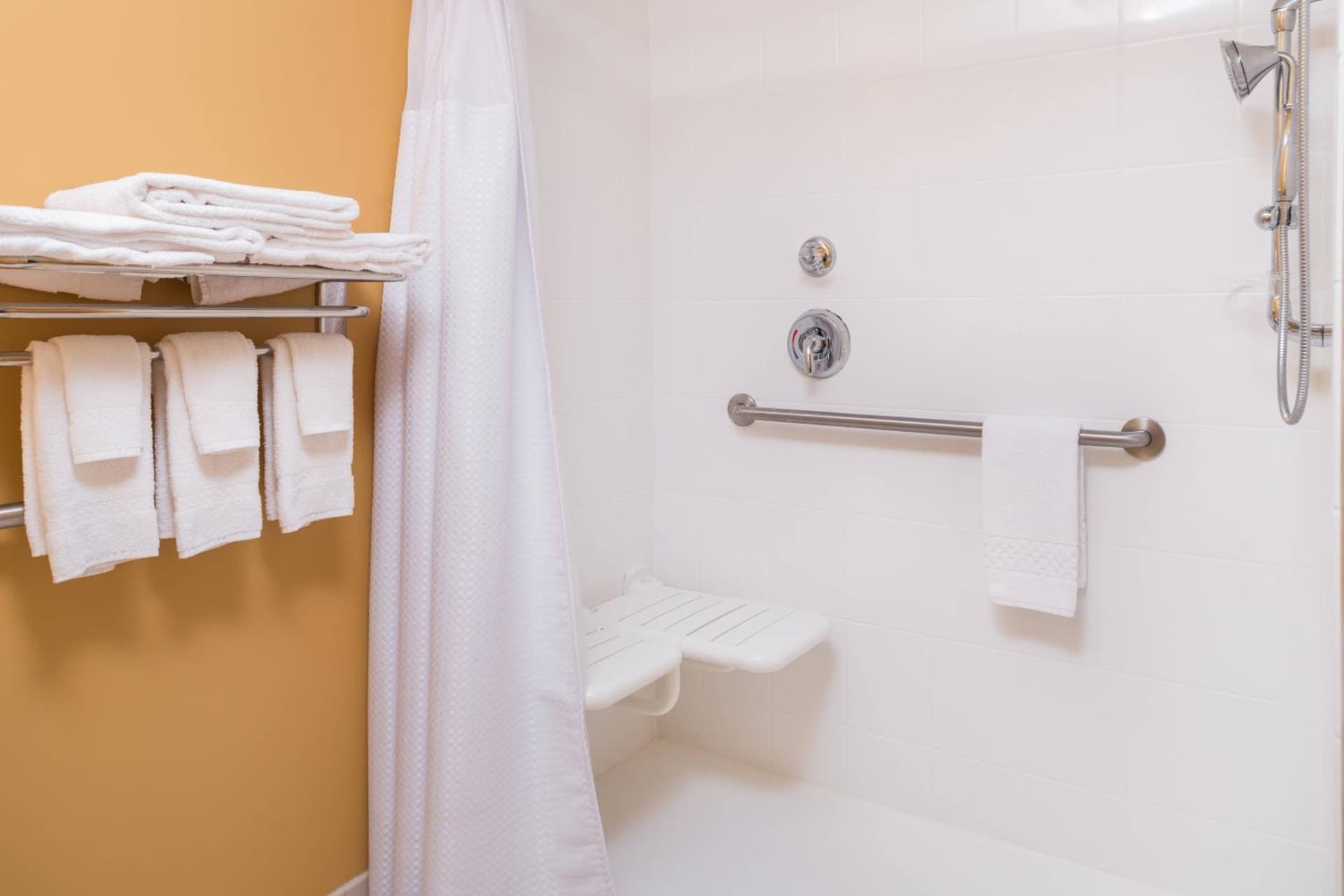 TownePlace Suites by Marriott New Hartford gallery photo in New Hartford, NY — image 22