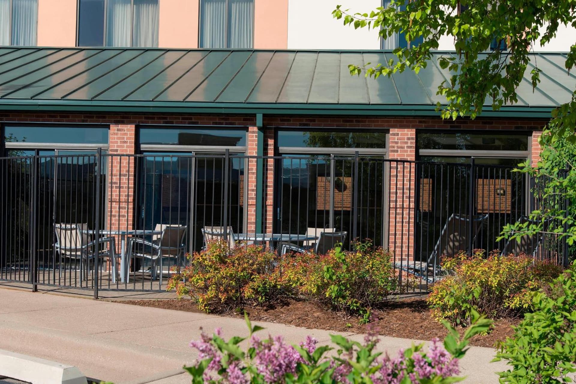 The Peoria Hotel, SureStay Collection by Best Western gallery photo in Peoria, IL — image 9