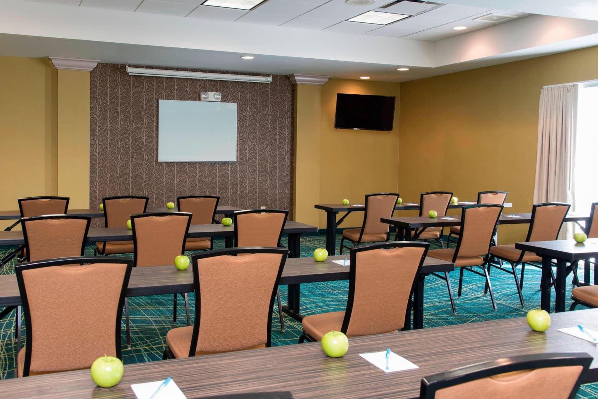 The Peoria Hotel, SureStay Collection by Best Western gallery photo in Peoria, IL — image 14