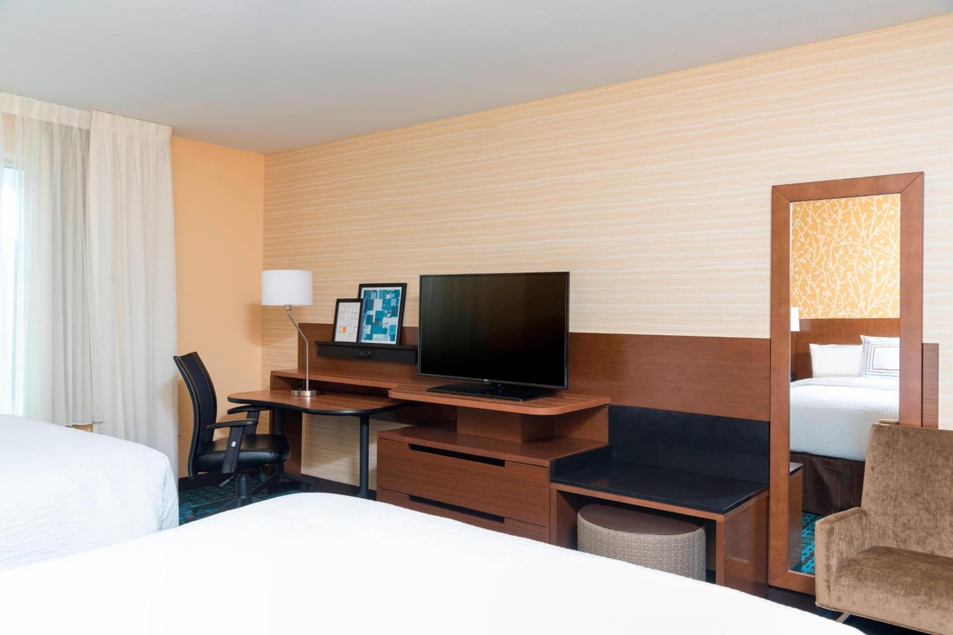 Fairfield Inn & Suites by Marriott Indianapolis Fishers property views in Fishers, IN — gallery photo 3