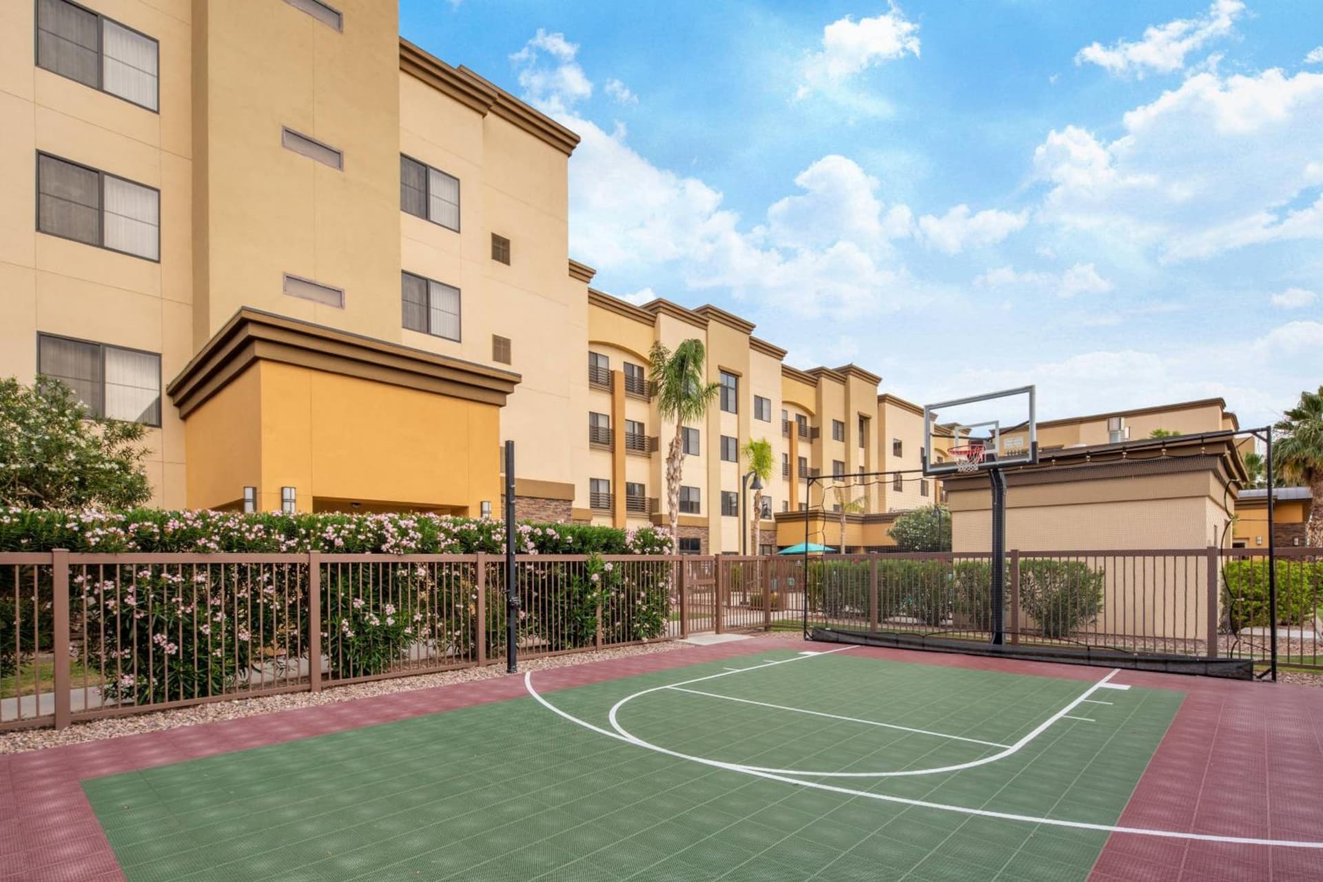 Residence Inn Phoenix NW/Surprise interior in Surprise, AZ — gallery photo 2