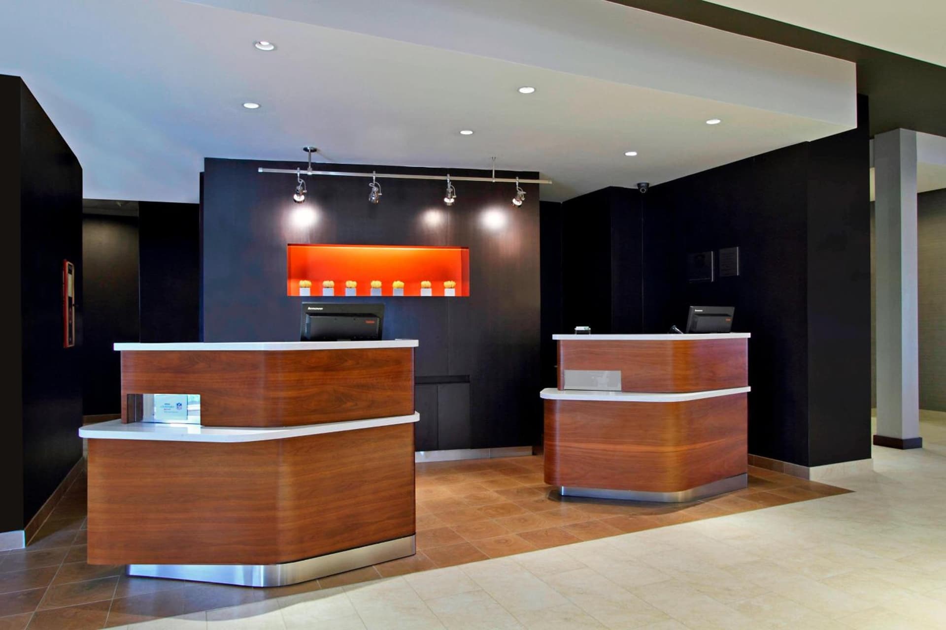 Courtyard by Marriott Victoria interior in Victoria, TX — gallery photo 2