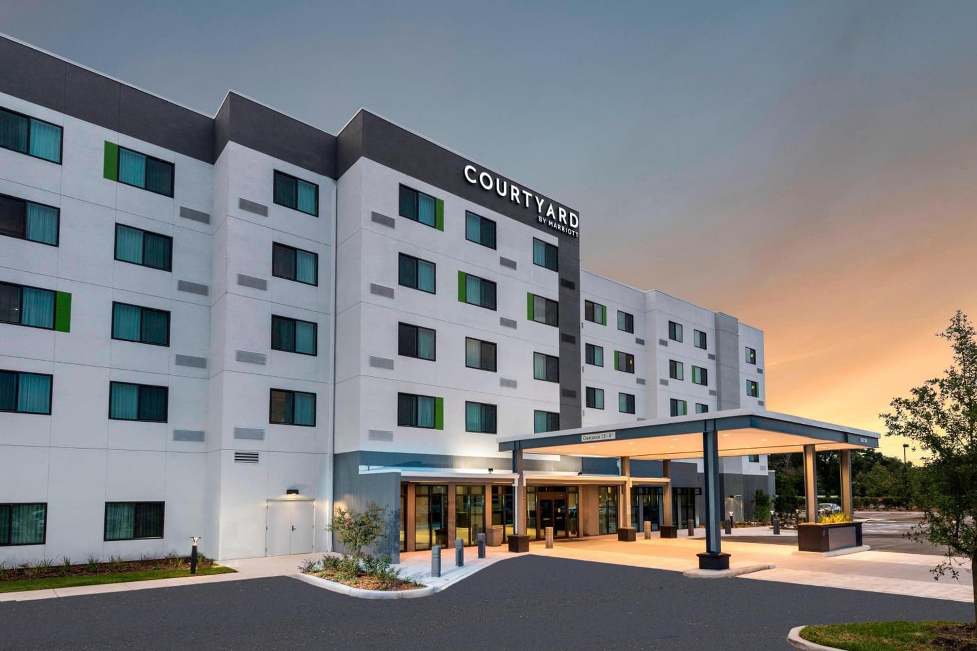 Courtyard by Marriott Tampa Northwest/Veterans Expressway interior in Tampa, FL — gallery photo 2