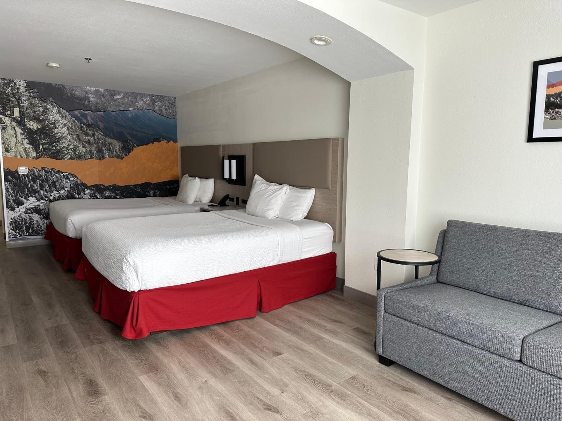 La Quinta Inn & Suites by Wyndham Albuquerque Midtown gallery photo in Albuquerque, NM — image 33