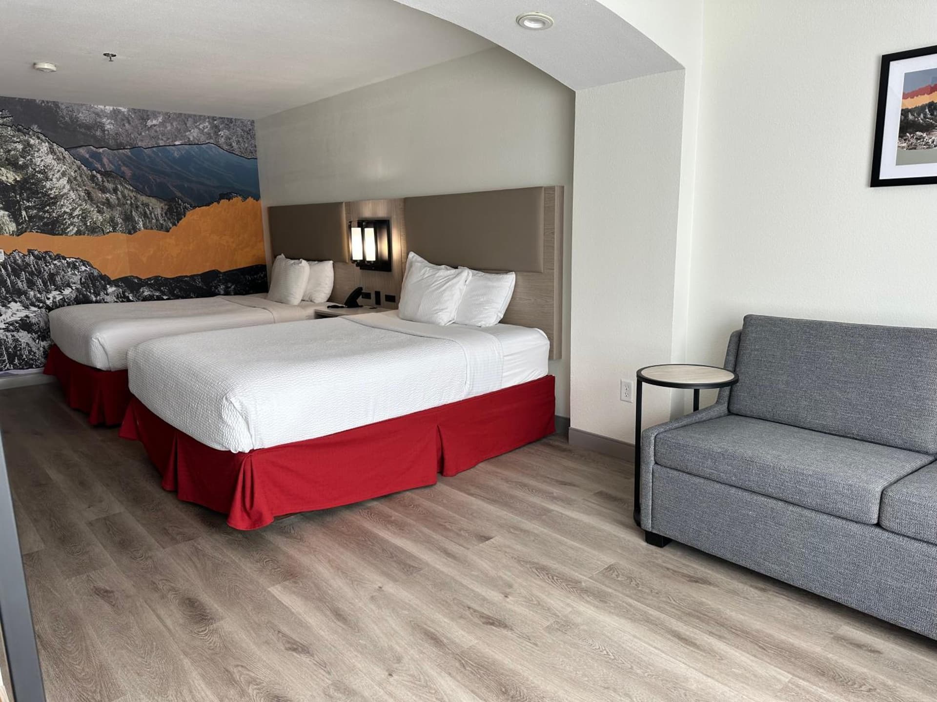 La Quinta Inn & Suites by Wyndham Albuquerque Midtown gallery photo in Albuquerque, NM — image 40