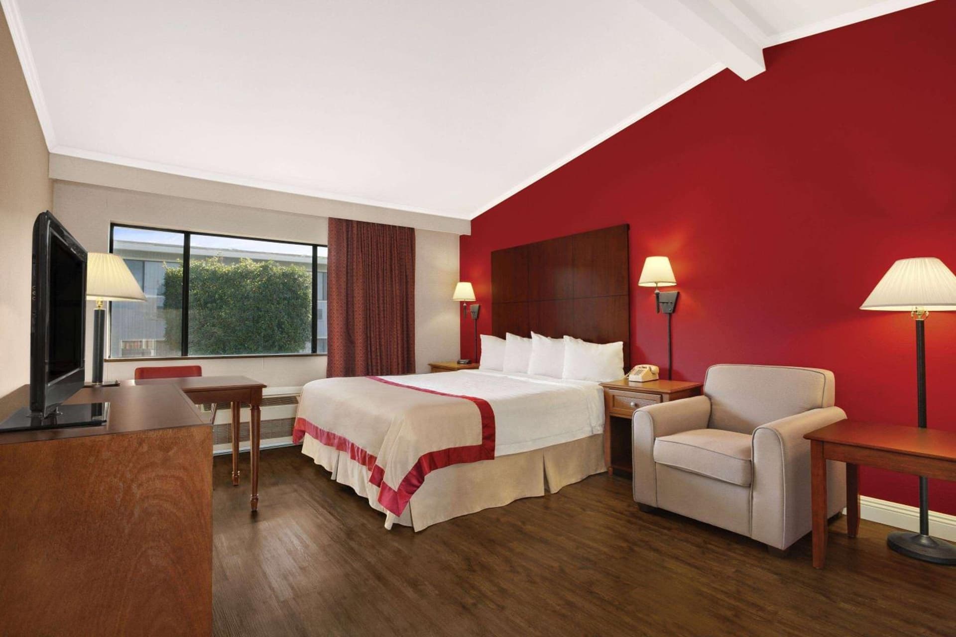 Ramada by Wyndham Torrance gallery photo in Torrance, CA — image 14