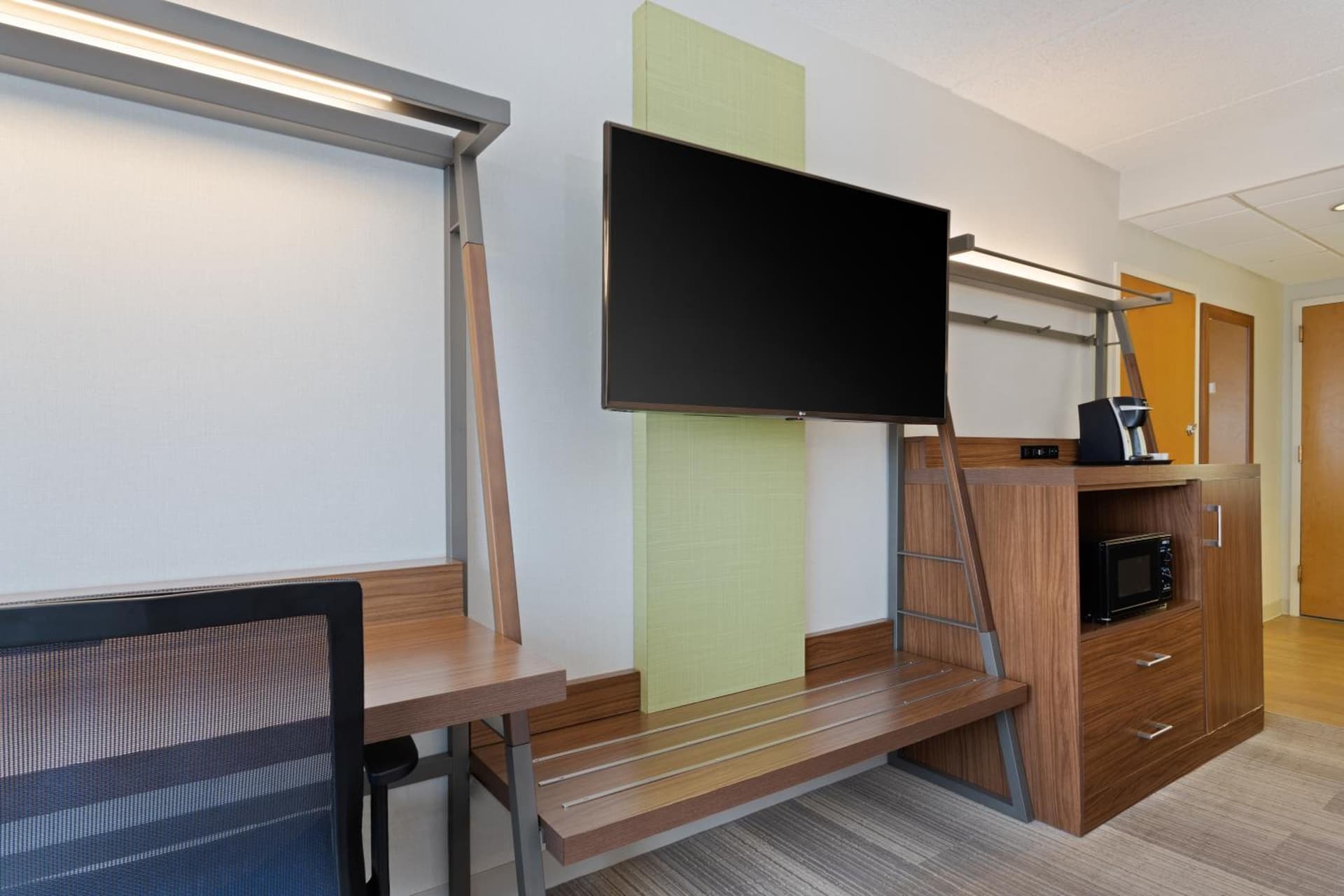 Holiday Inn Express Hauppauge-Long Island by IHG gallery photo in Hauppauge, NY — image 36