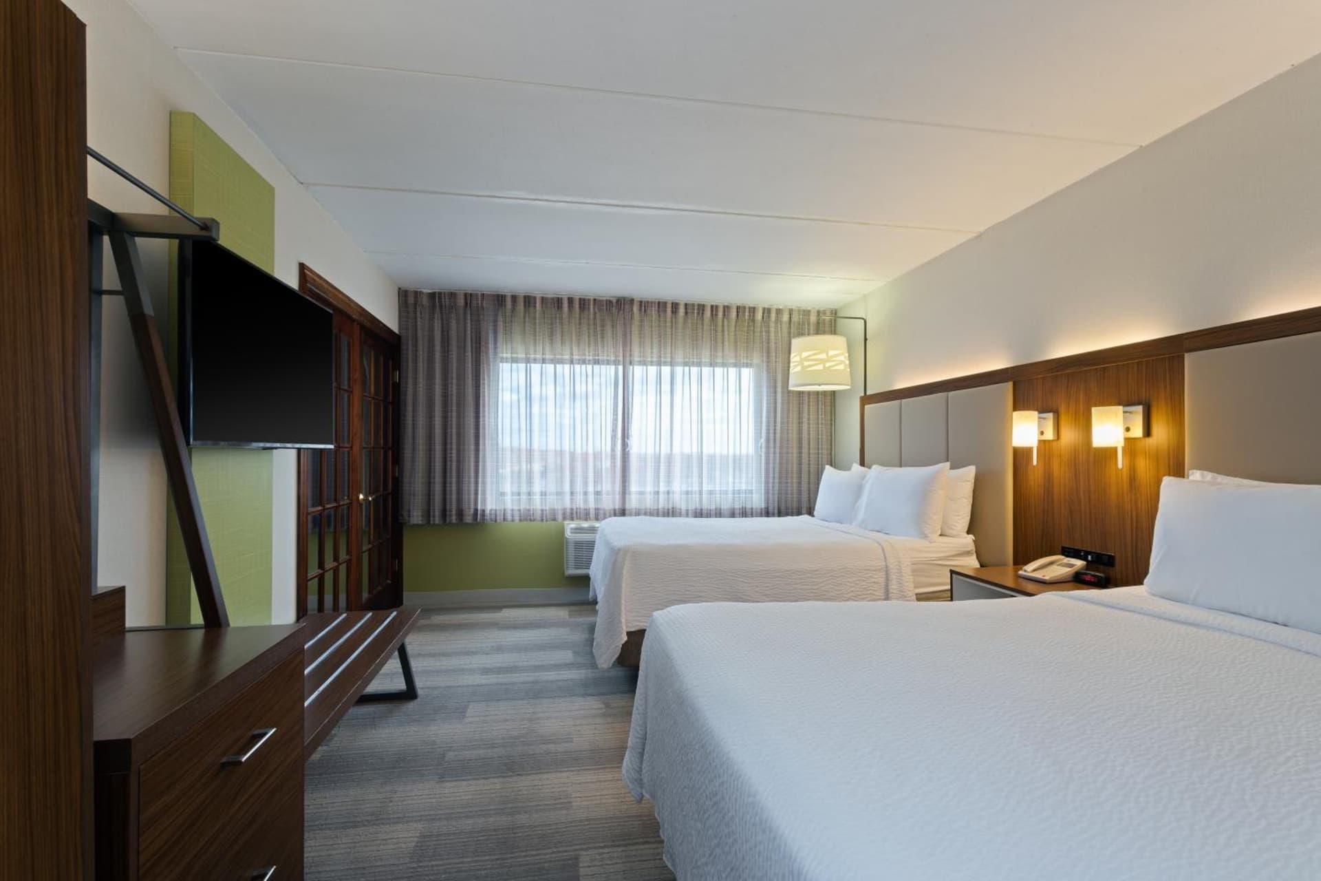 Holiday Inn Express Hauppauge-Long Island by IHG gallery photo in Hauppauge, NY — image 19