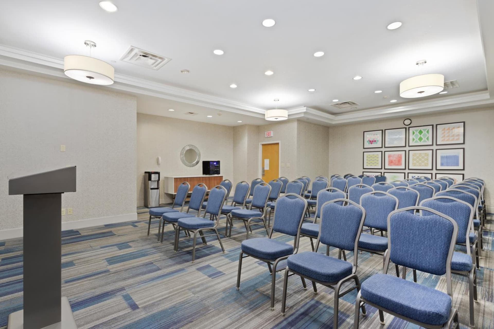 Holiday Inn Express Hauppauge-Long Island by IHG gallery photo in Hauppauge, NY — image 59