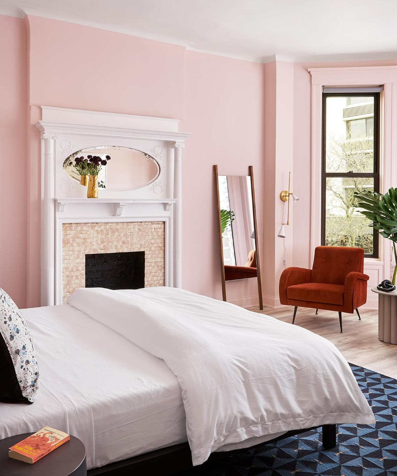 The Neighborhood Hotel - Lincoln Park property views in Chicago, IL — gallery photo 3