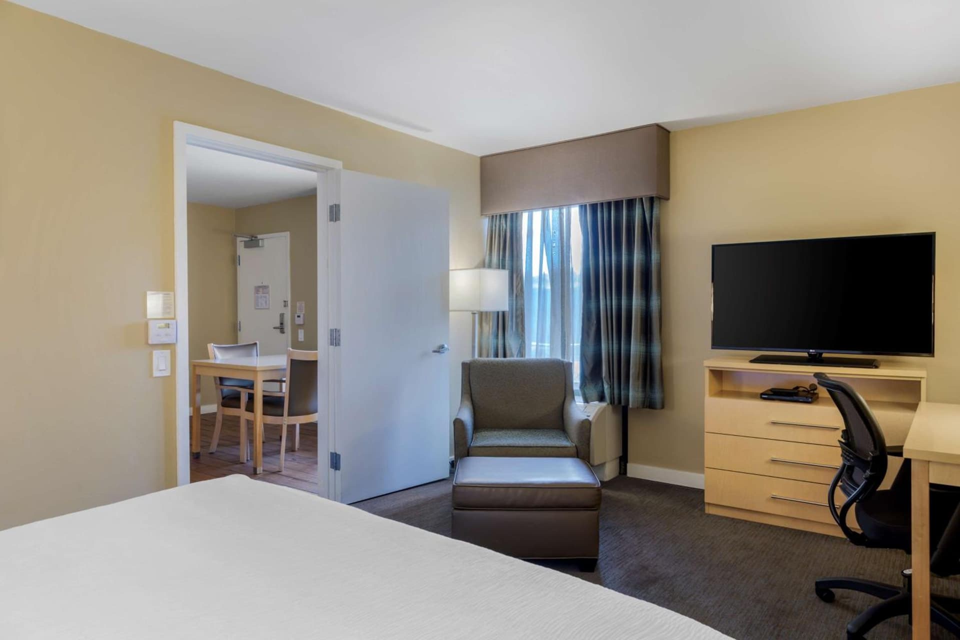 Best Western Plus South Coast Inn gallery photo in Santa Barbara, CA — image 23