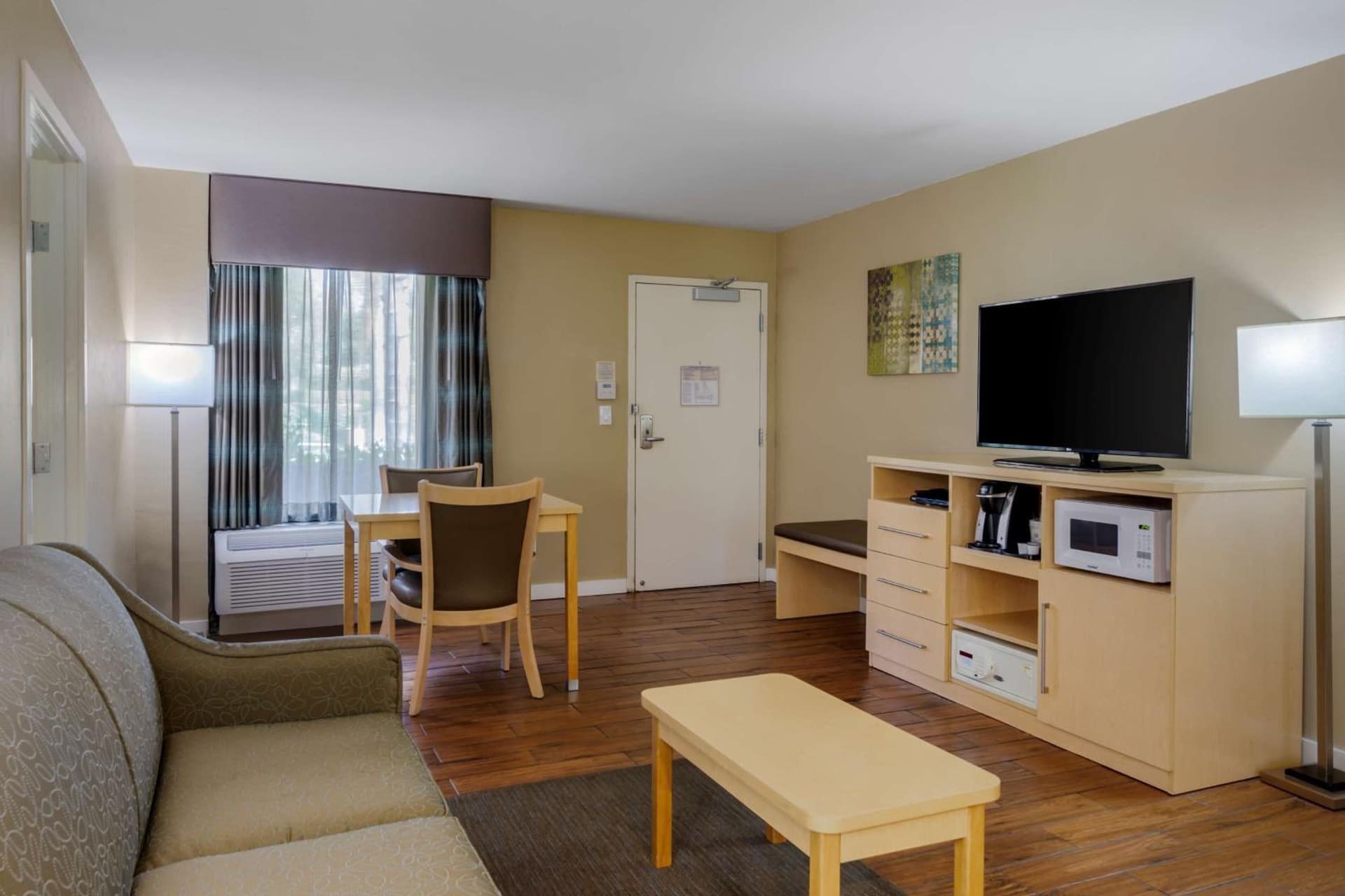 Best Western Plus South Coast Inn gallery photo in Santa Barbara, CA — image 22
