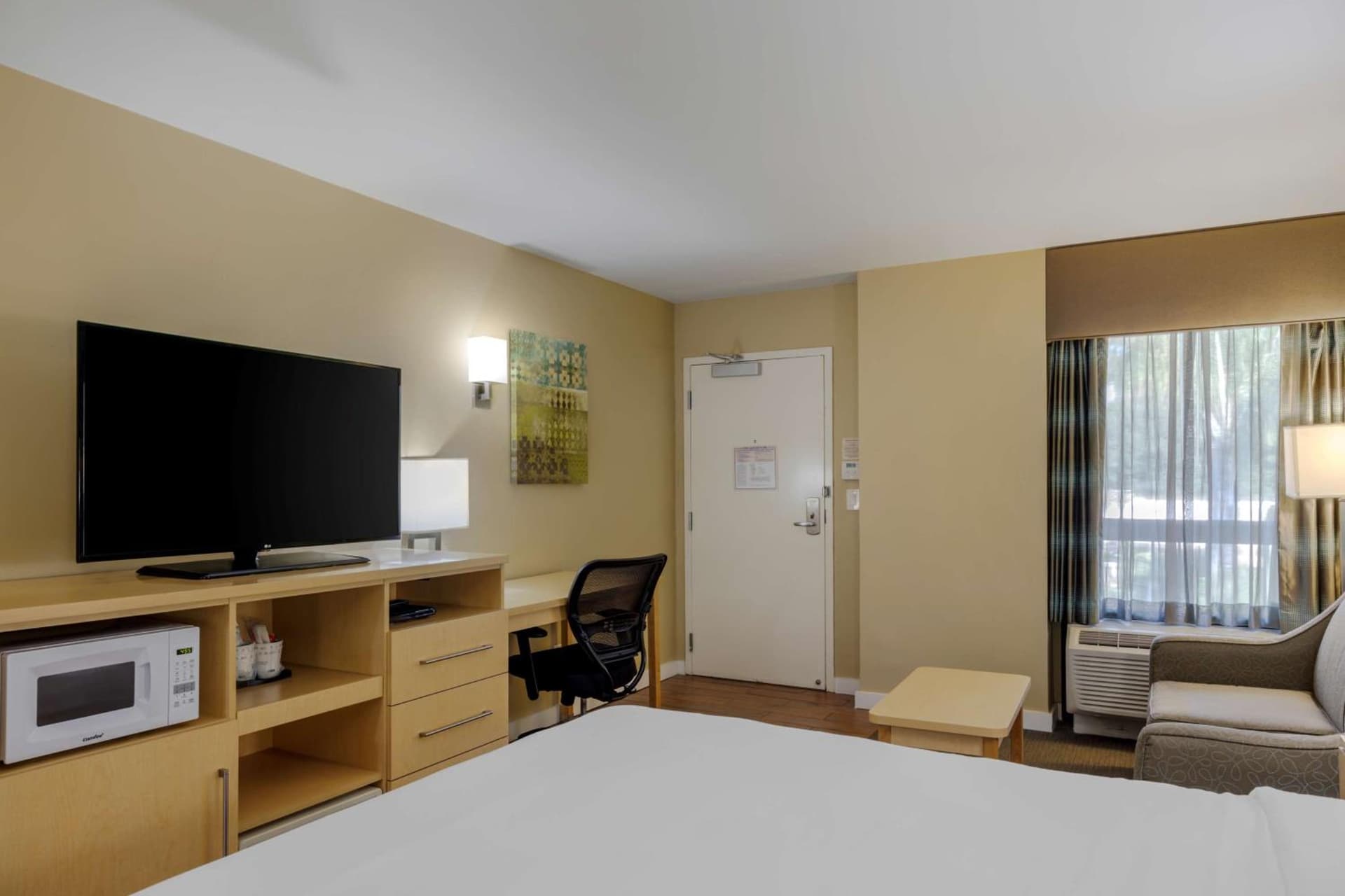 Best Western Plus South Coast Inn gallery photo in Santa Barbara, CA — image 35