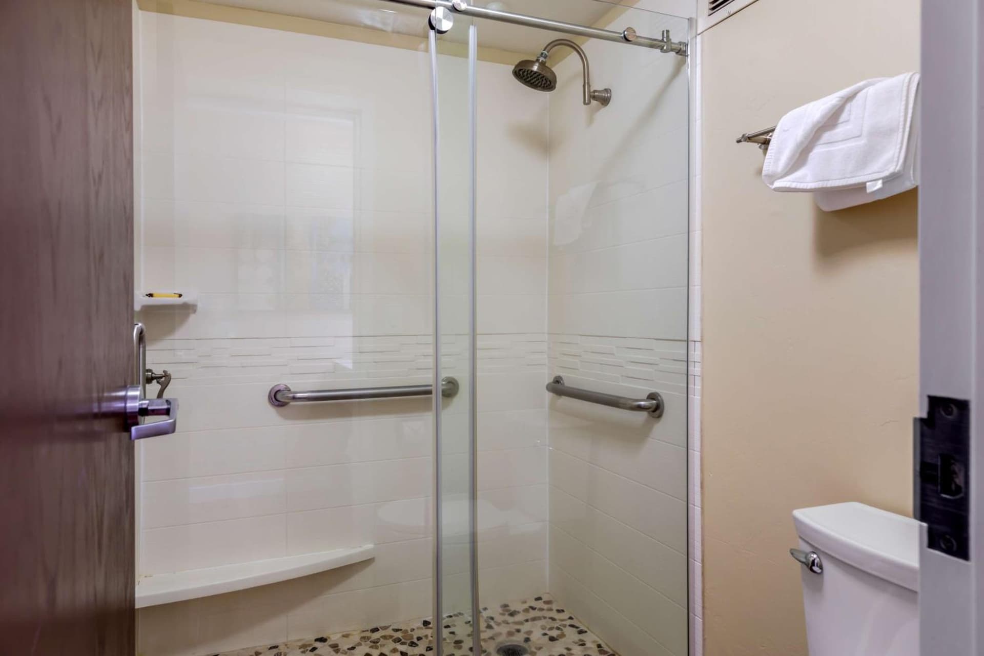 Best Western Plus South Coast Inn gallery photo in Santa Barbara, CA — image 9