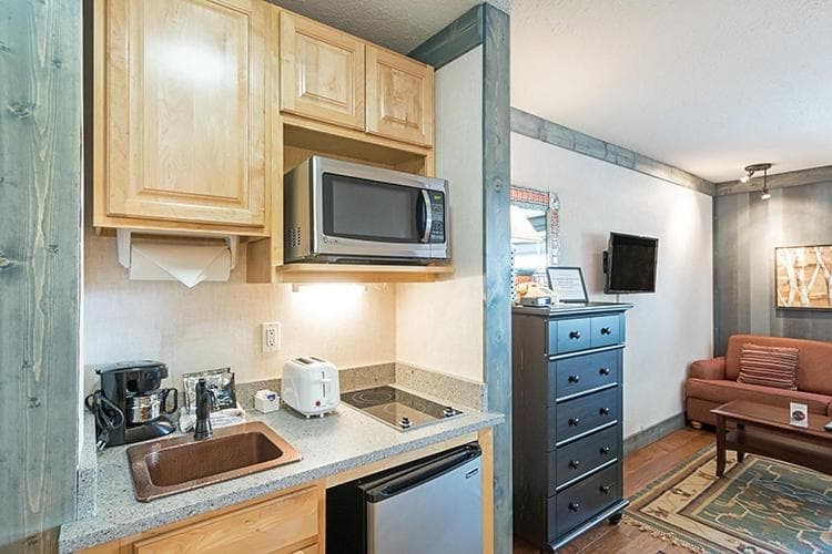 Mountainside Inn 116 by Alpine Lodging Telluride interior in Telluride, CO — gallery photo 2