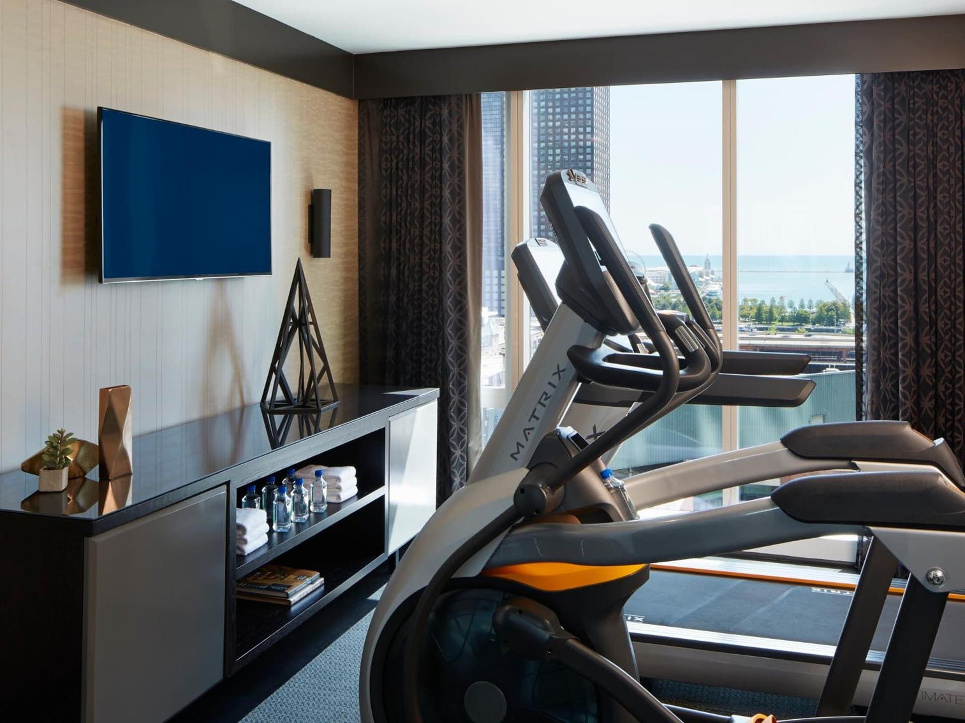 Loews Chicago Hotel gallery photo in Chicago, IL — image 31