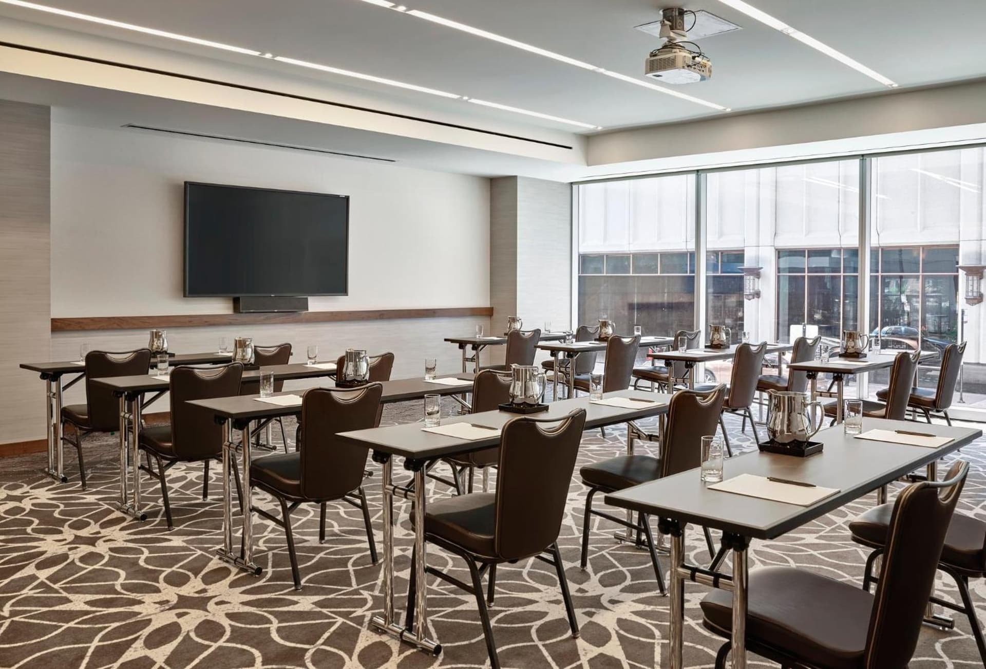 Loews Chicago Hotel gallery photo in Chicago, IL — image 16