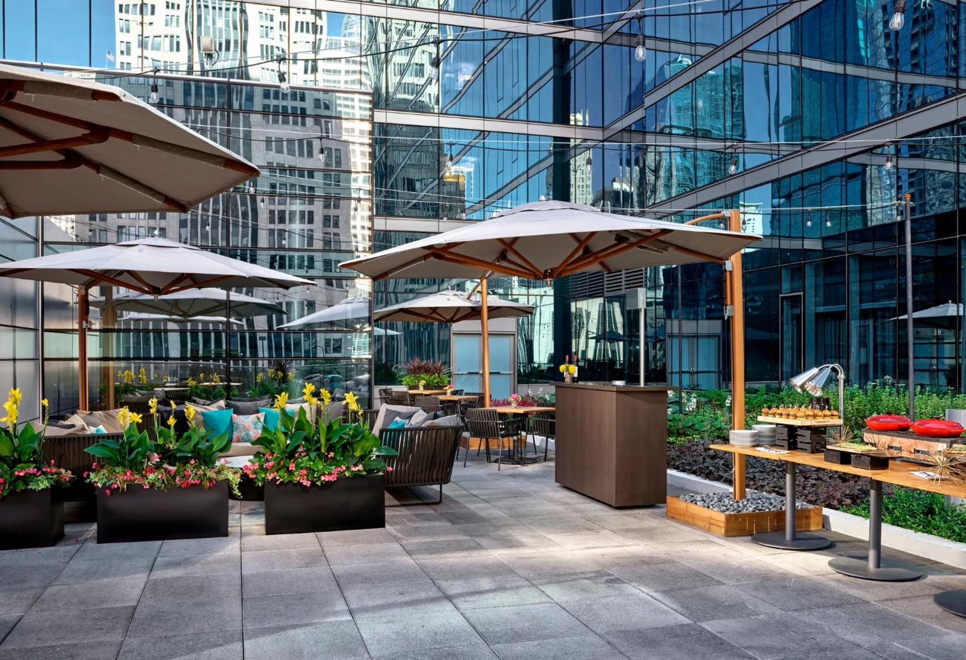 Loews Chicago Hotel gallery photo in Chicago, IL — image 4
