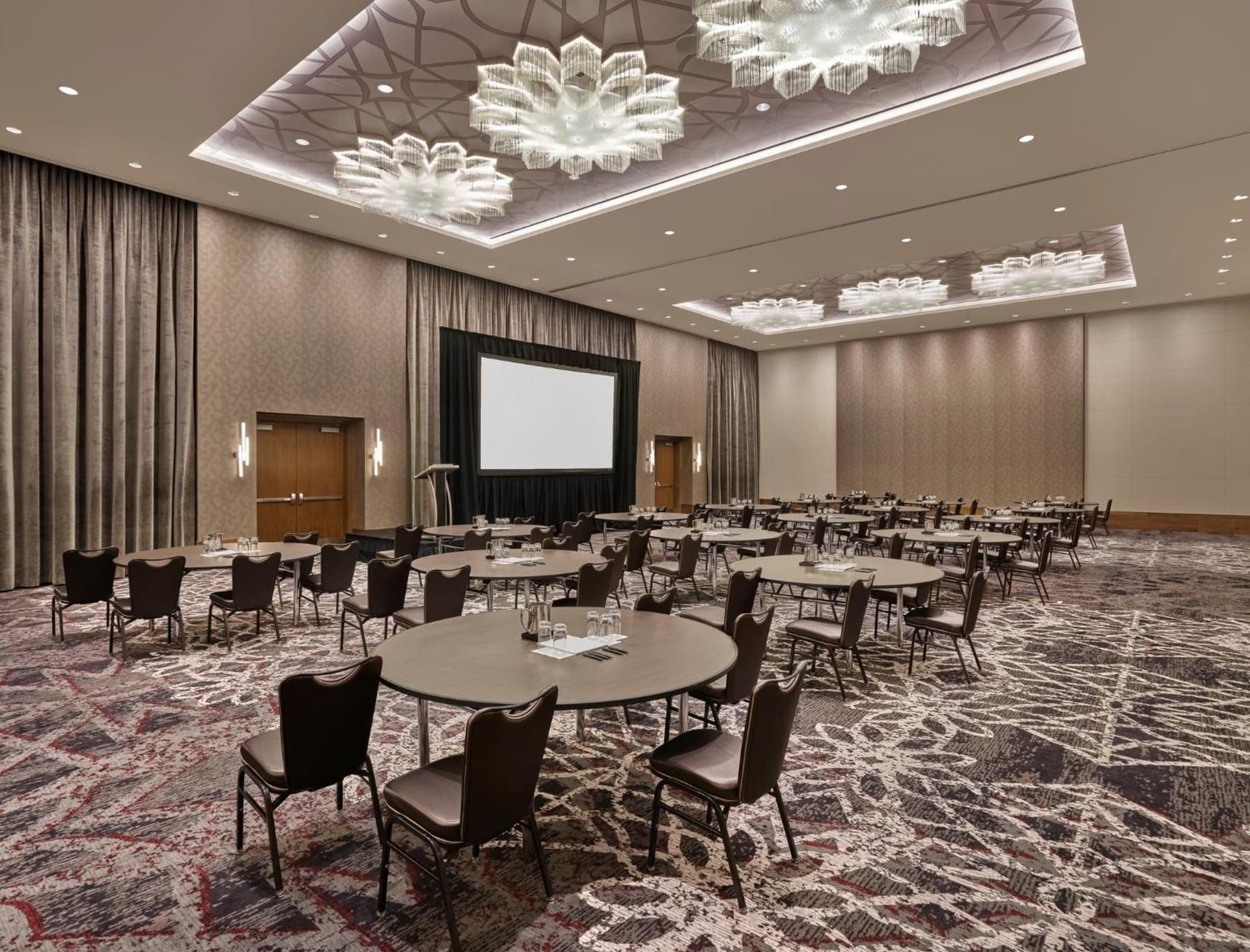 Loews Chicago Hotel gallery photo in Chicago, IL — image 77