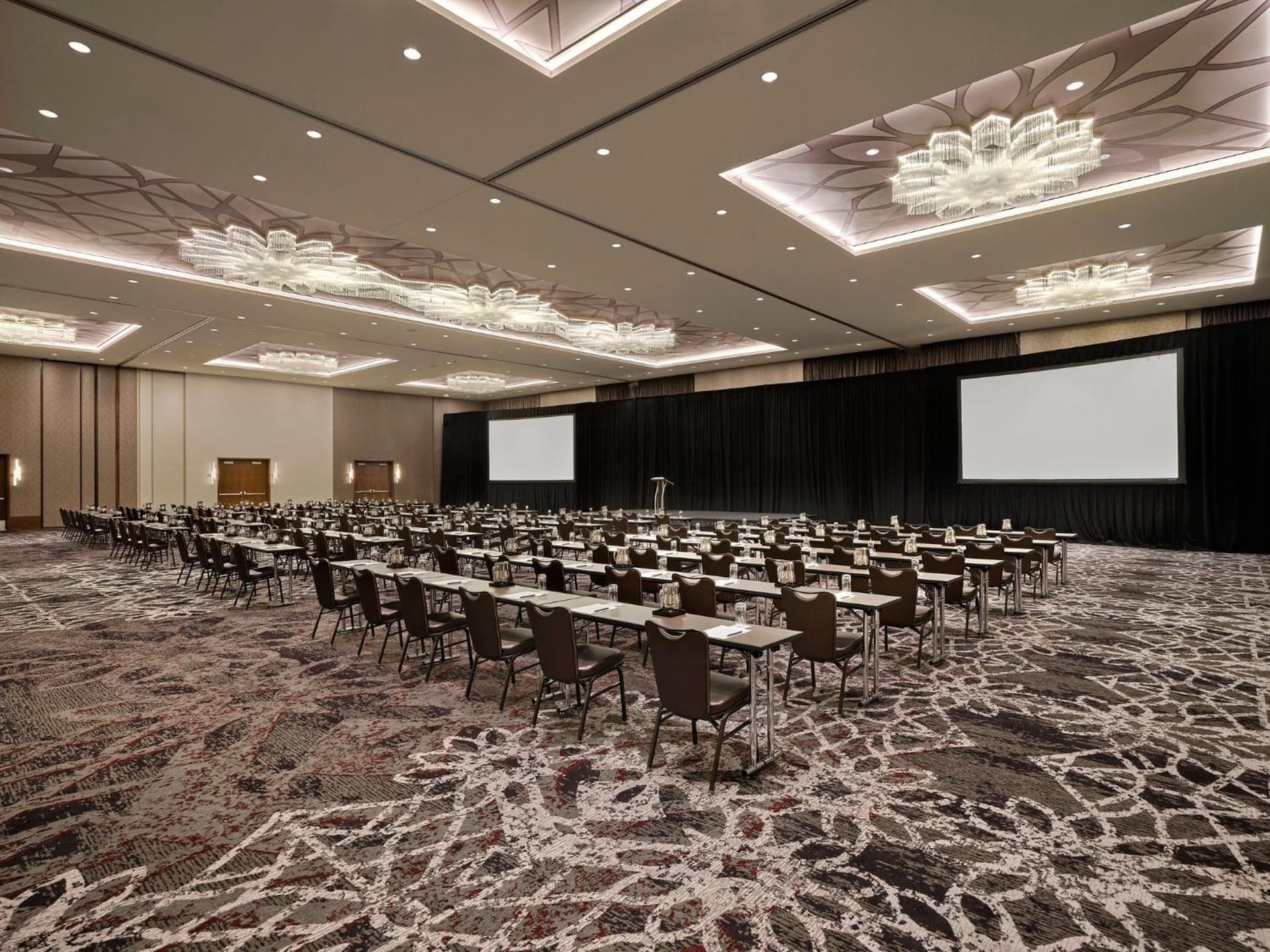 Loews Chicago Hotel gallery photo in Chicago, IL — image 92
