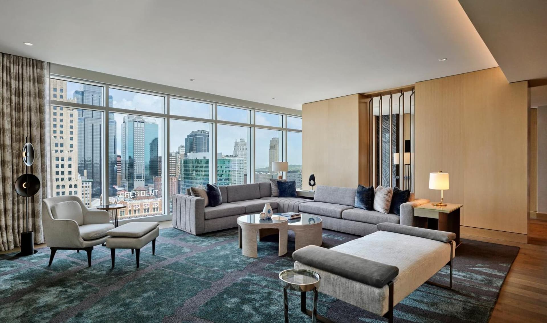 Loews Kansas City gallery photo in Kansas City, MO — image 127