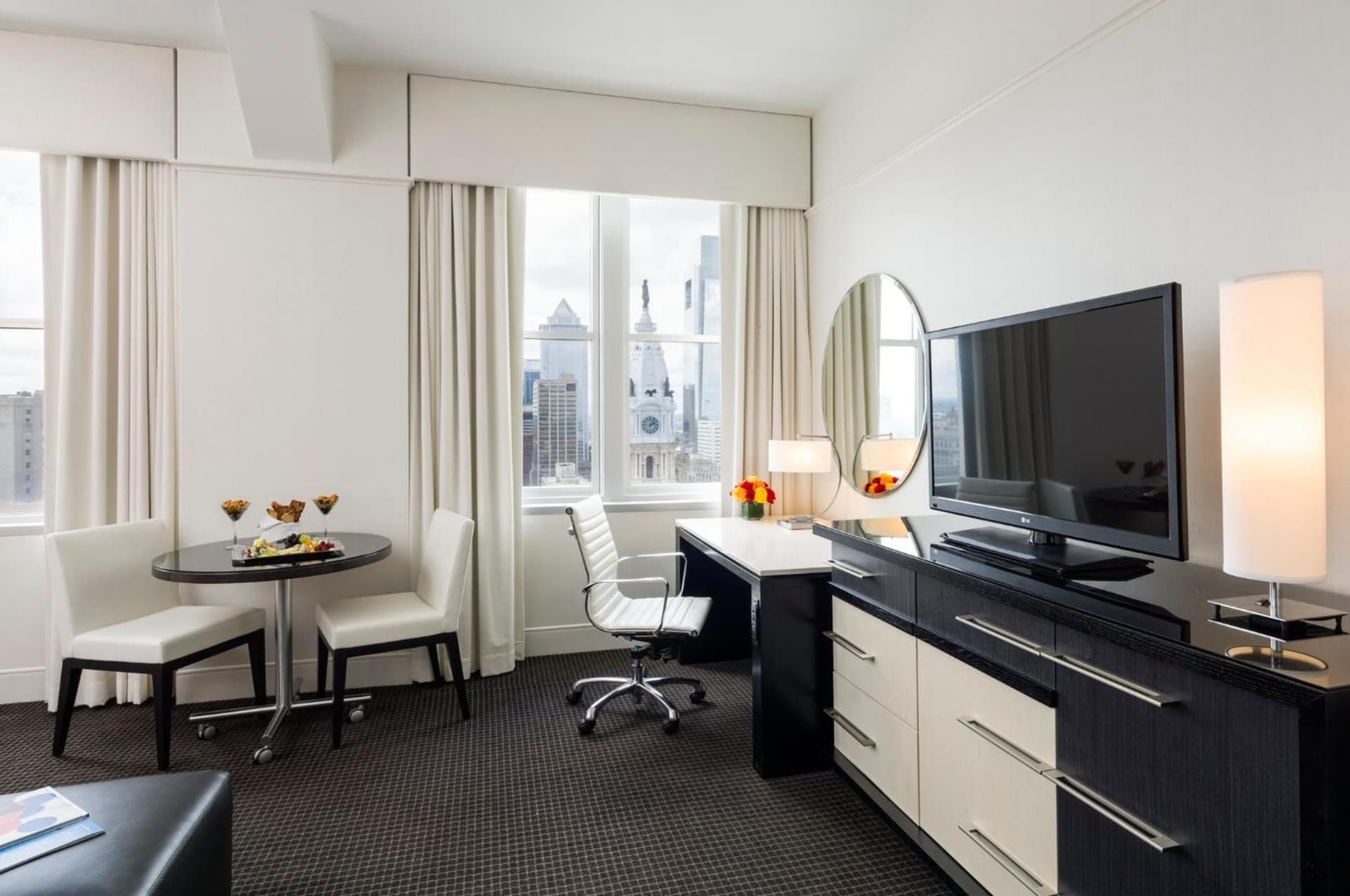 Loews Philadelphia Hotel gallery photo in Philadelphia, PA — image 25