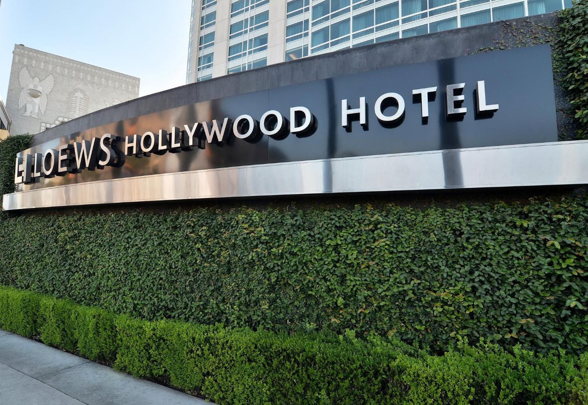 Loews Hollywood Hotel interior in Los Angeles, CA — gallery photo 2