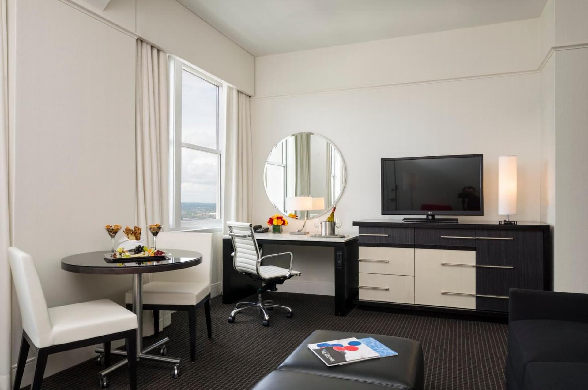 Loews Philadelphia Hotel gallery photo in Philadelphia, PA — image 13