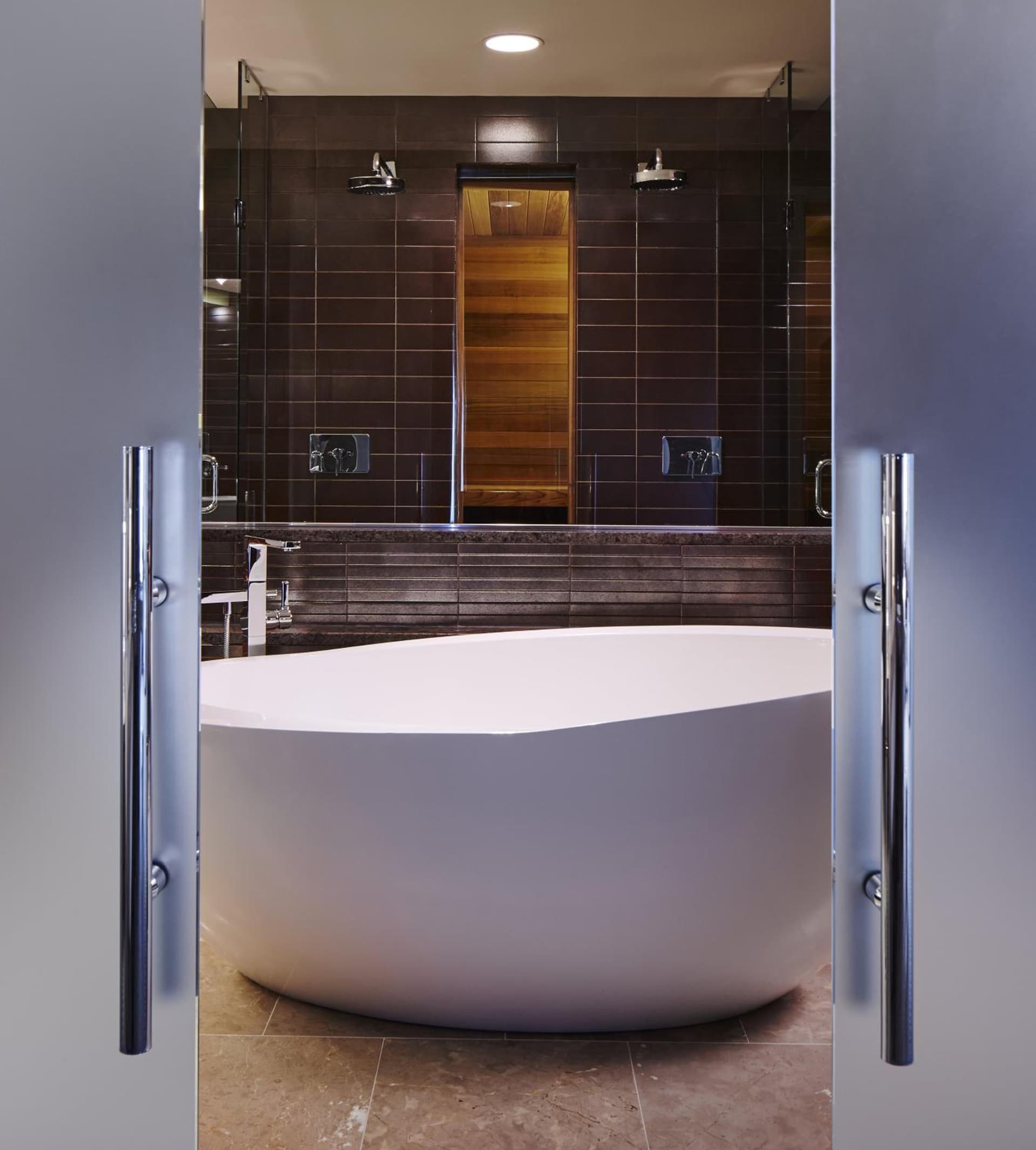 Loews Chicago O'Hare Hotel gallery photo in Rosemont, IL — image 75