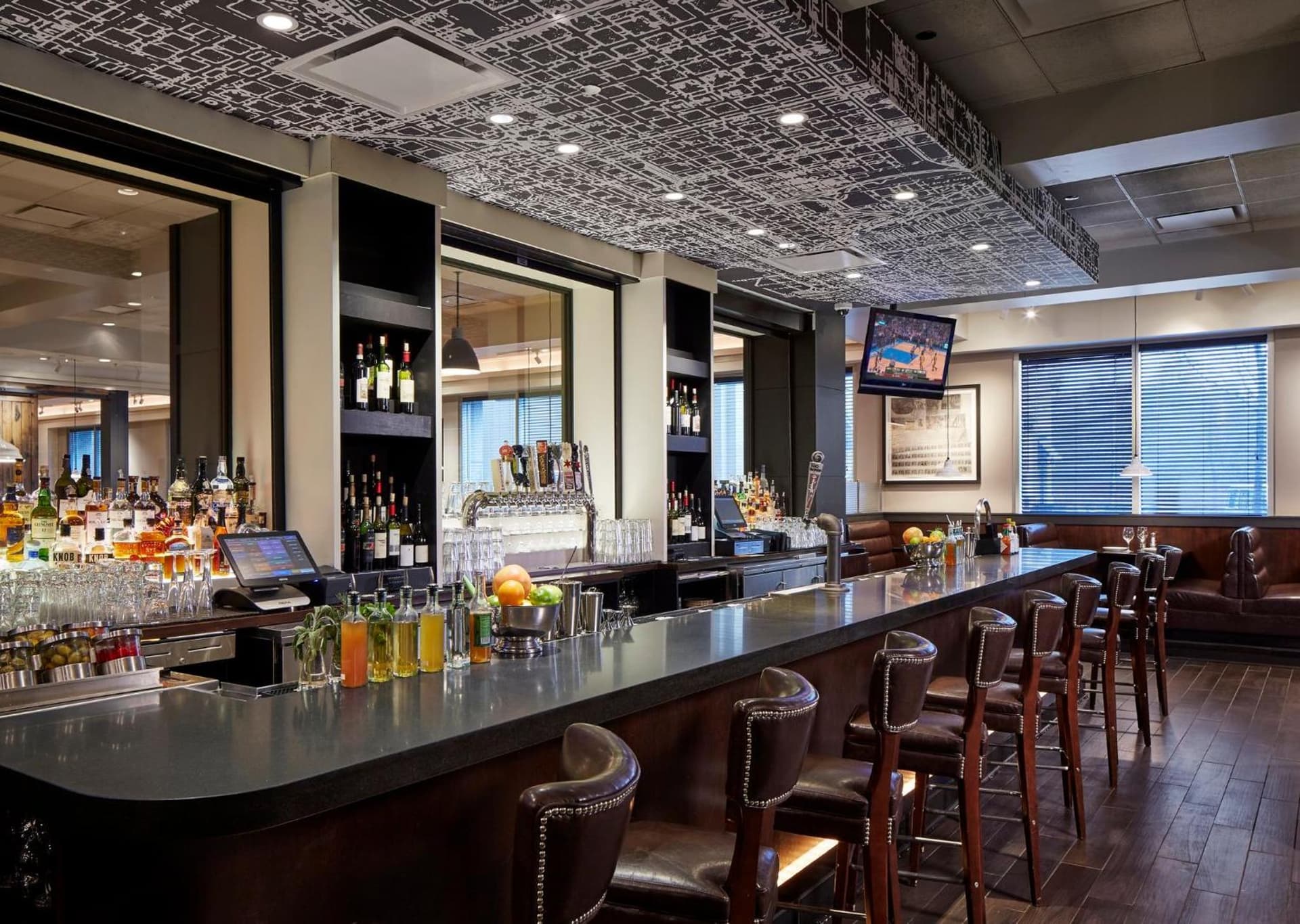Loews Chicago O'Hare Hotel gallery photo in Rosemont, IL — image 51