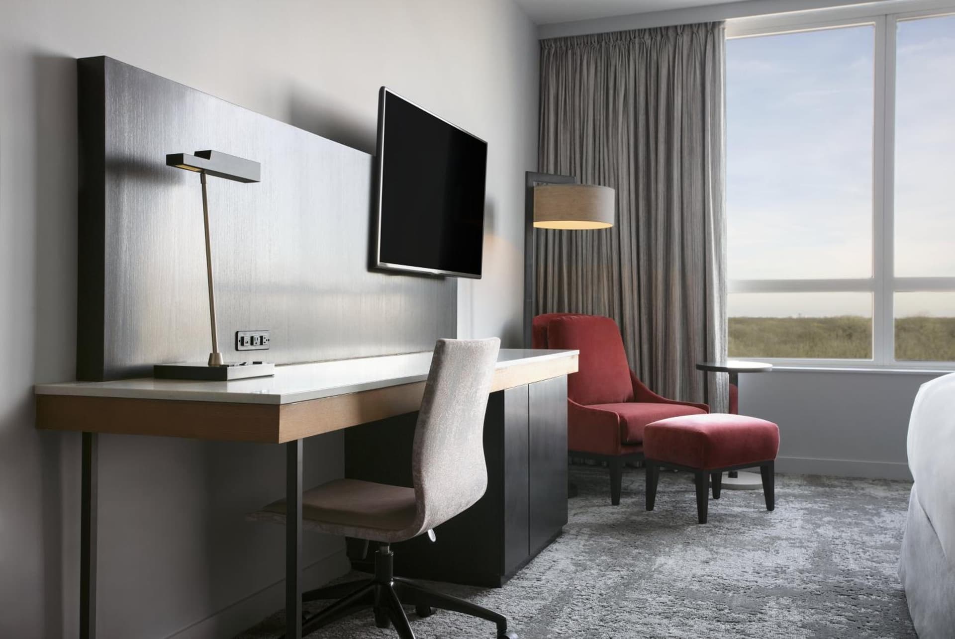 Loews Chicago O'Hare Hotel gallery photo in Rosemont, IL — image 71