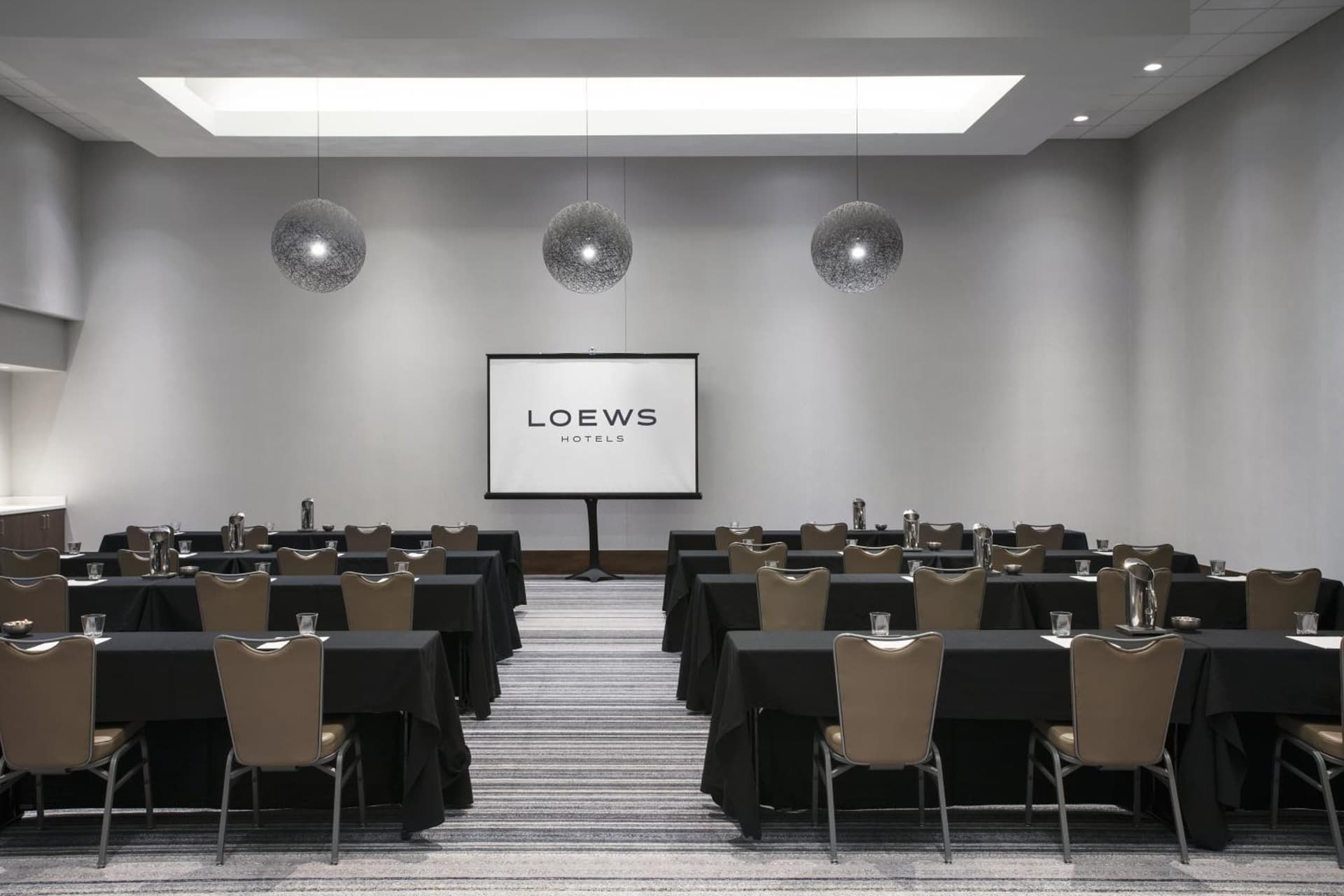 Loews Chicago O'Hare Hotel gallery photo in Rosemont, IL — image 43