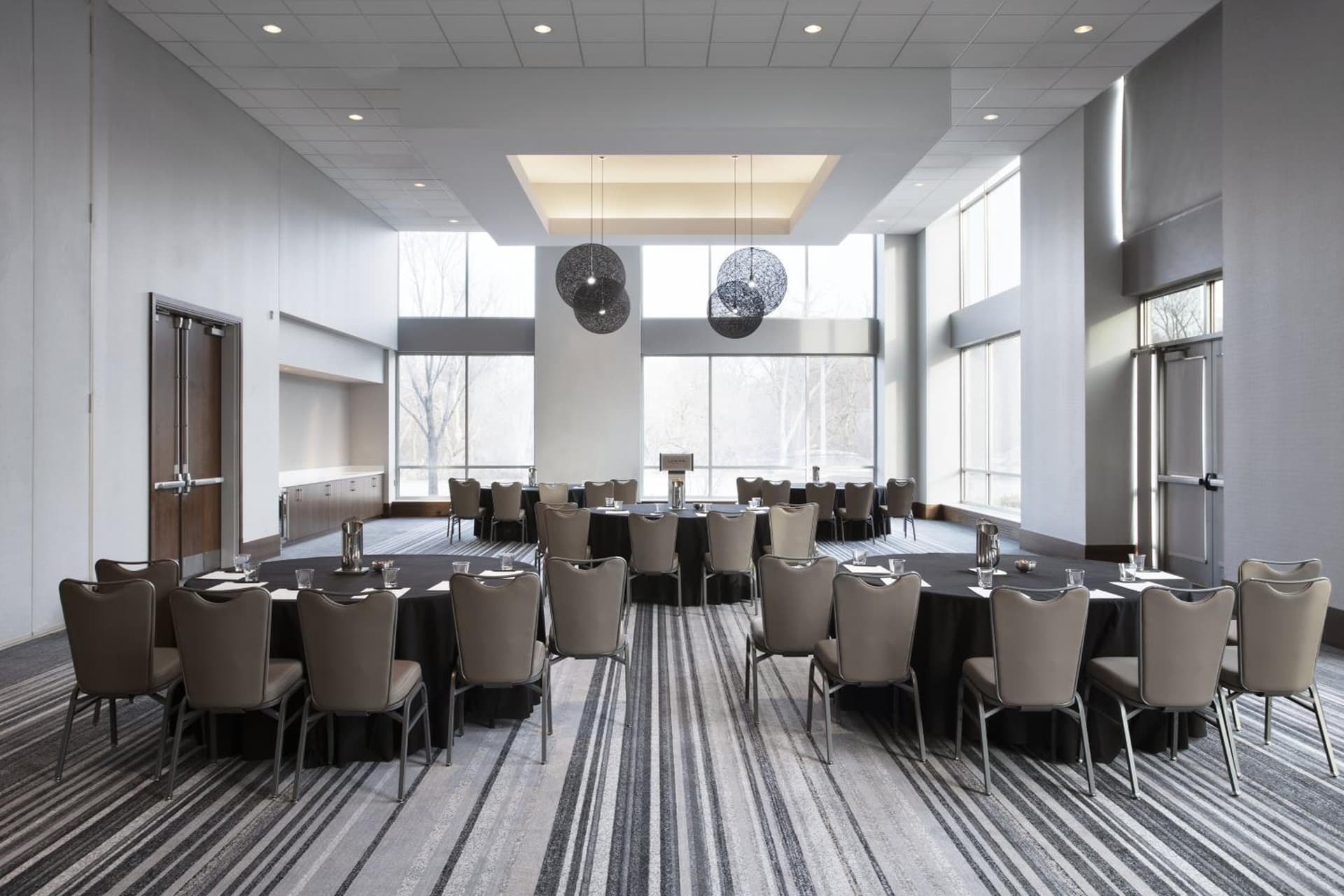 Loews Chicago O'Hare Hotel gallery photo in Rosemont, IL — image 25