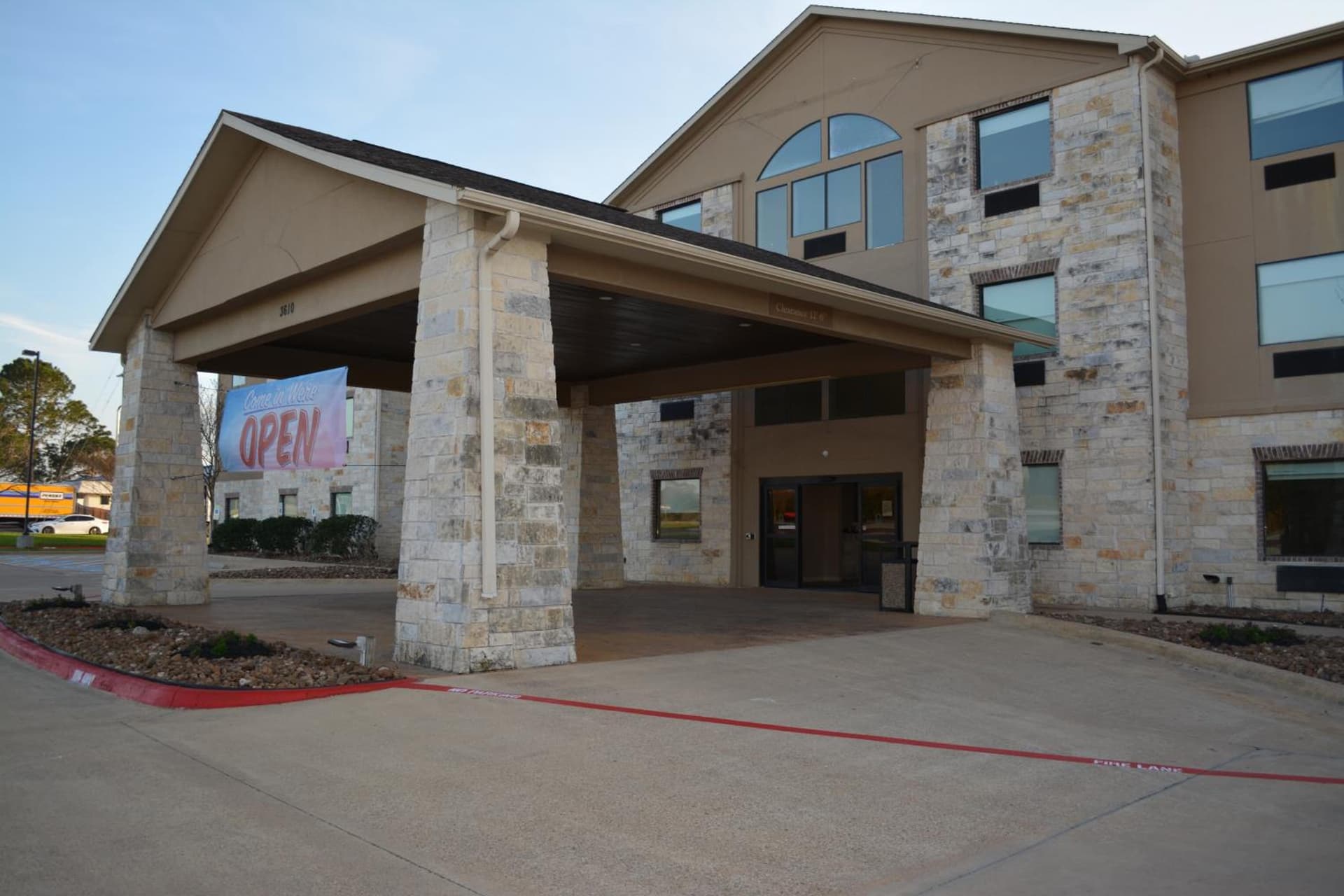 Wingate by Wyndham College Station South property views in College Station, TX — gallery photo 3