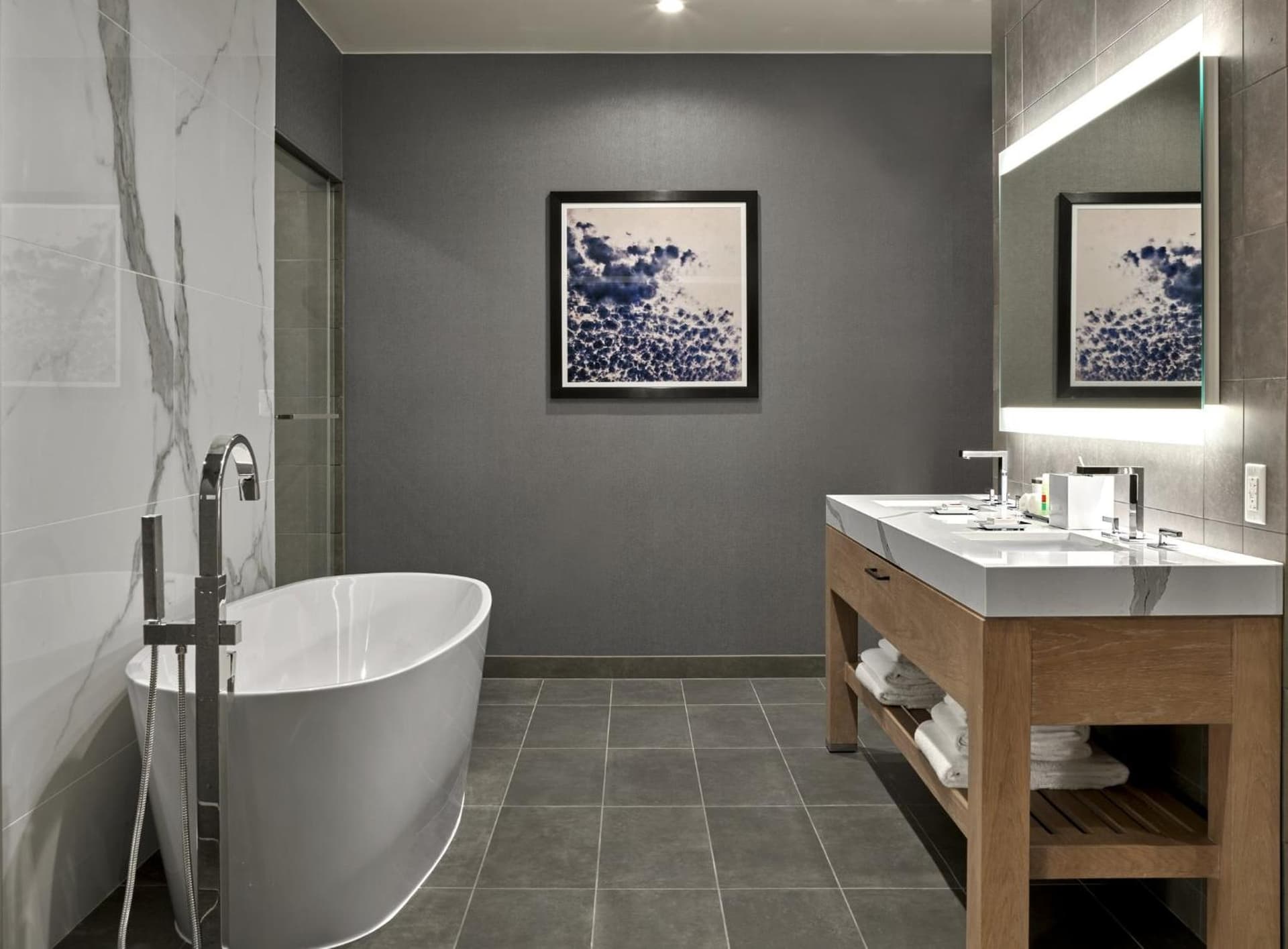 Live! by Loews - Arlington, TX gallery photo in Arlington, TX — image 70