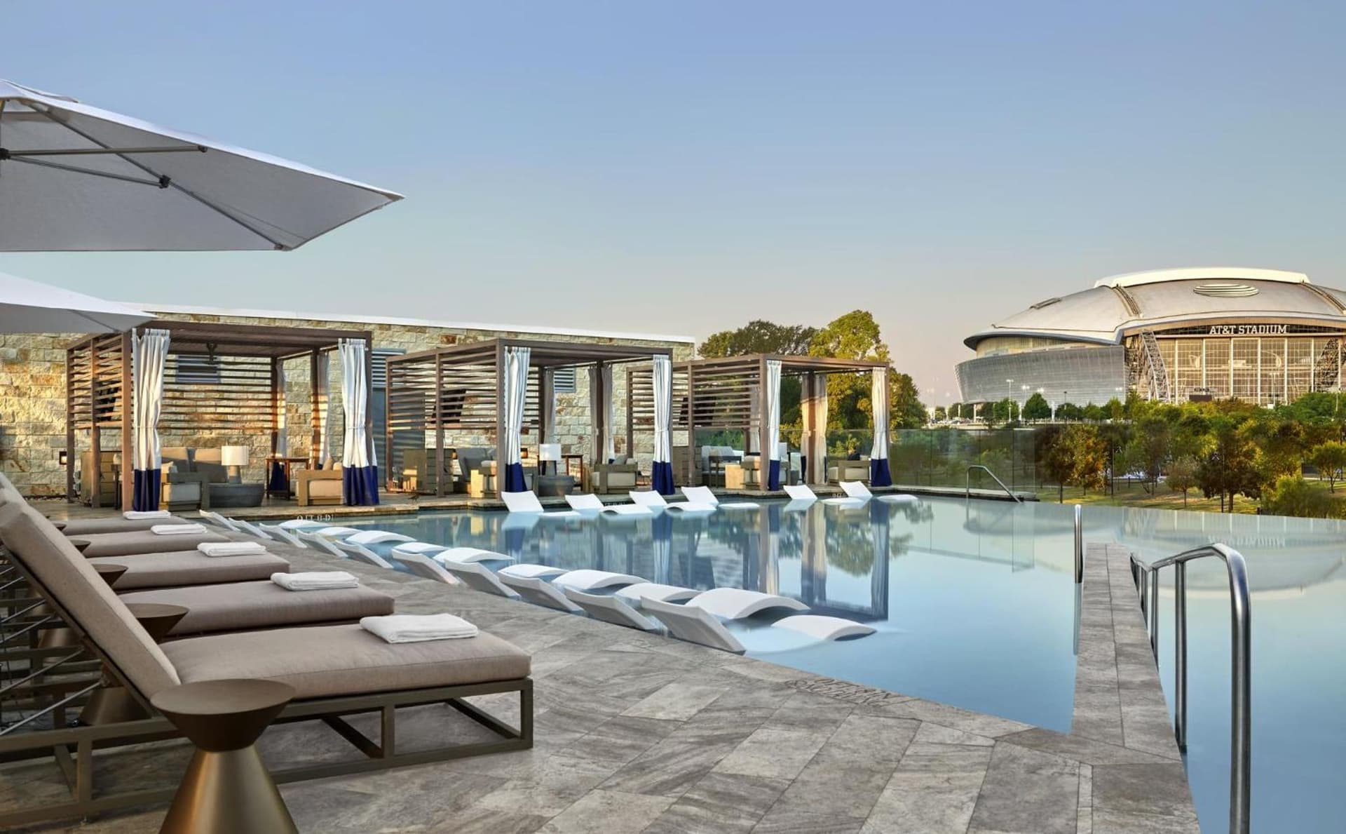 Live! by Loews - Arlington, TX gallery photo in Arlington, TX — image 23