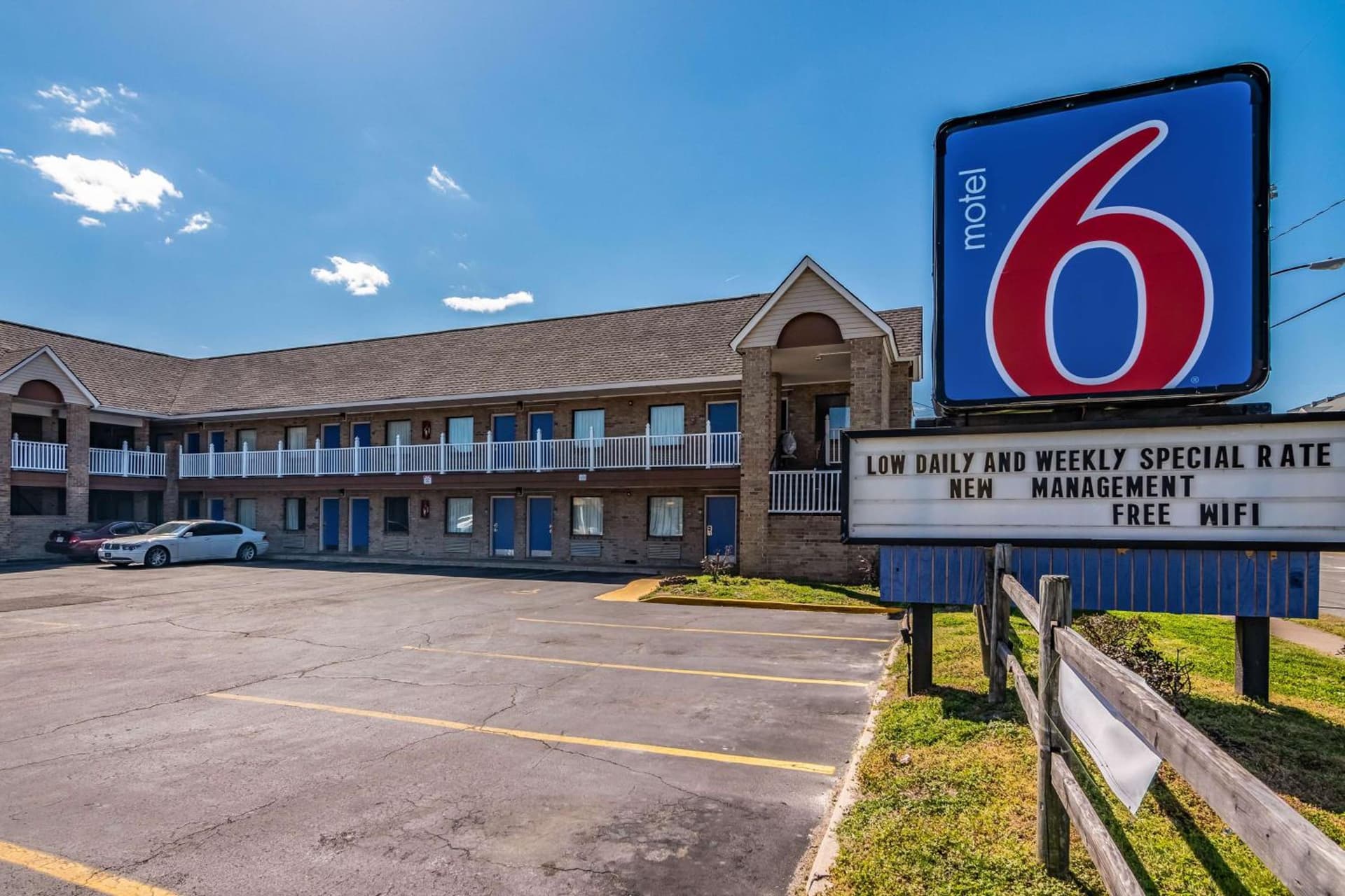 Motel 6-Portsmouth, VA featured exterior or lobby in Portsmouth, VA — similar hotel