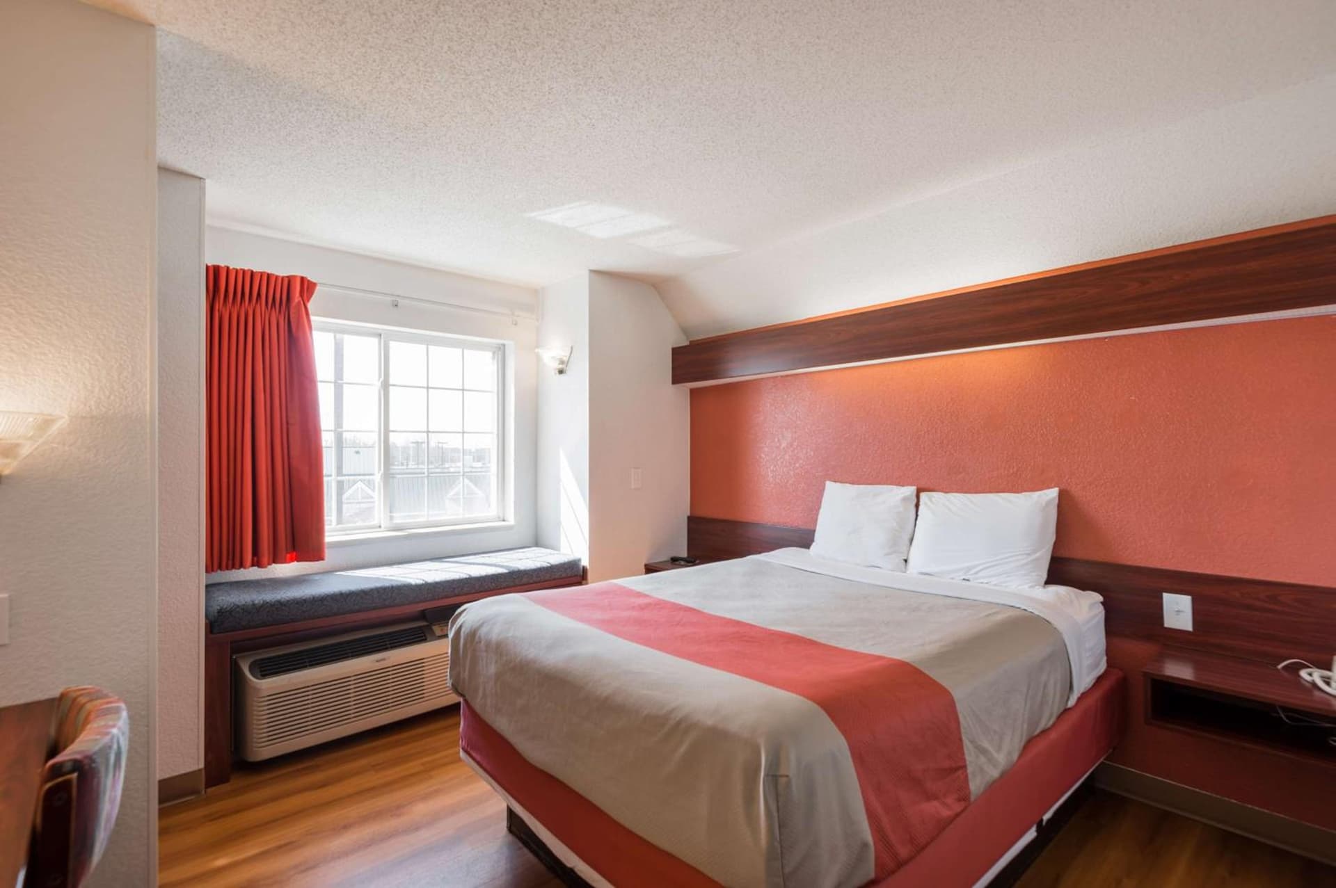 Motel 6-Olathe, KS gallery photo in Olathe, KS — image 5