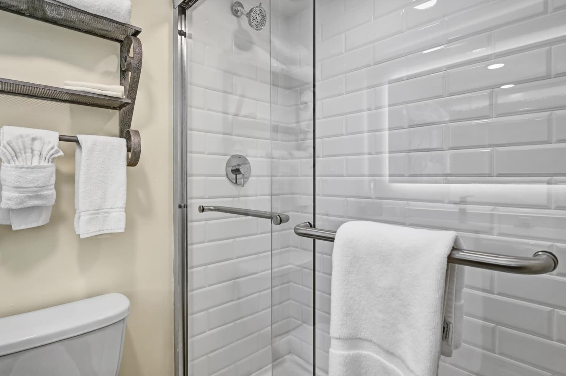 Holiday Inn - Piscataway - Somerset by IHG gallery photo in Piscataway, NJ — image 26