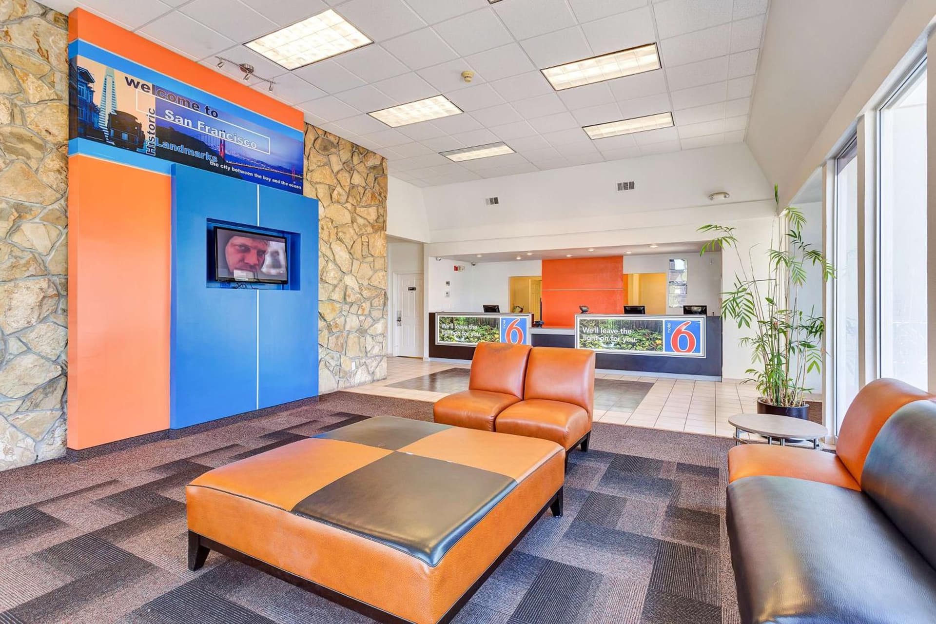 Motel 6-Belmont, CA - San Francisco - Redwood City property views in Belmont, CA — gallery photo 3
