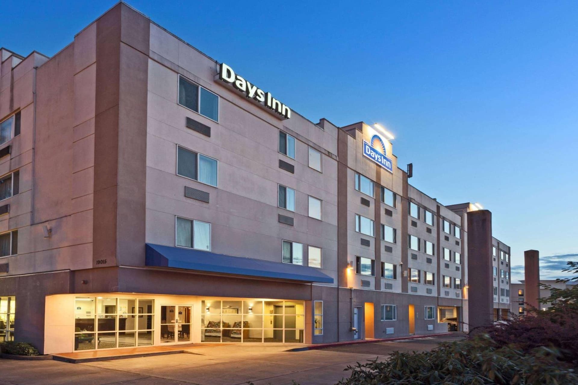 Days Inn by Wyndham Seatac Airport — hotel in SeaTac, Washington