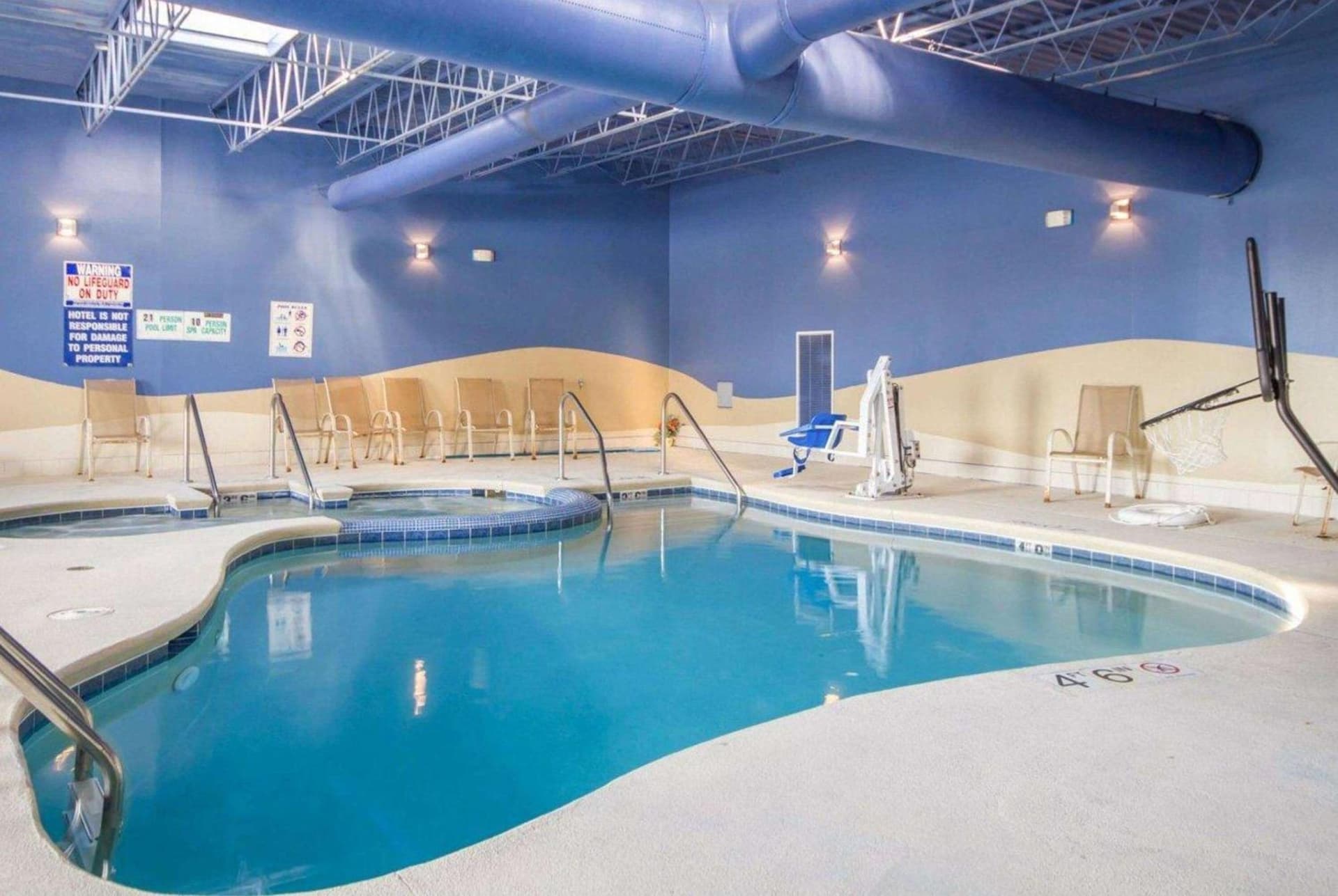 Wingate by Wyndham Sheboygan interior in Sheboygan, WI — gallery photo 2