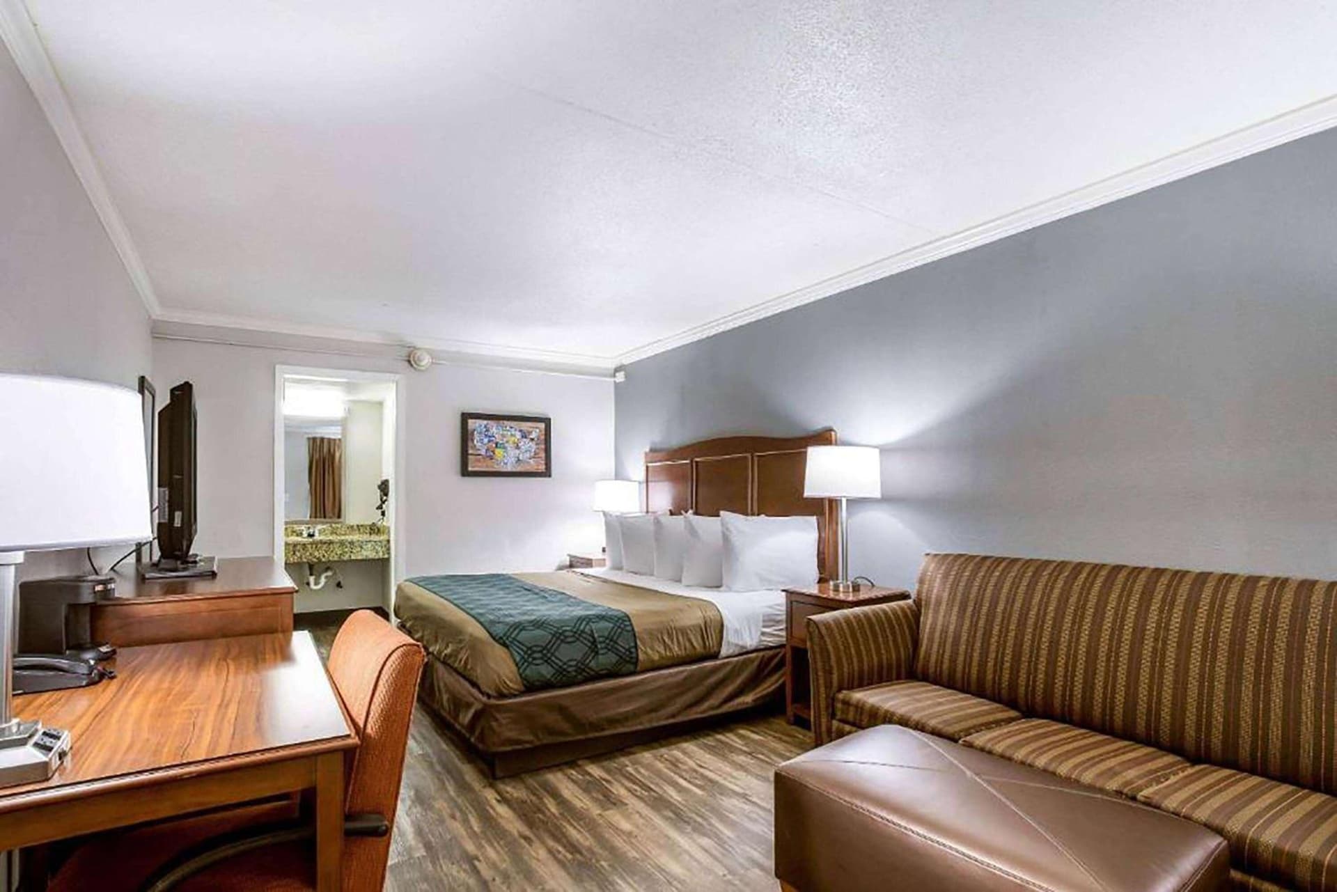 Travelodge by Wyndham Canton-Livonia Area, MI gallery photo in Canton — image 11