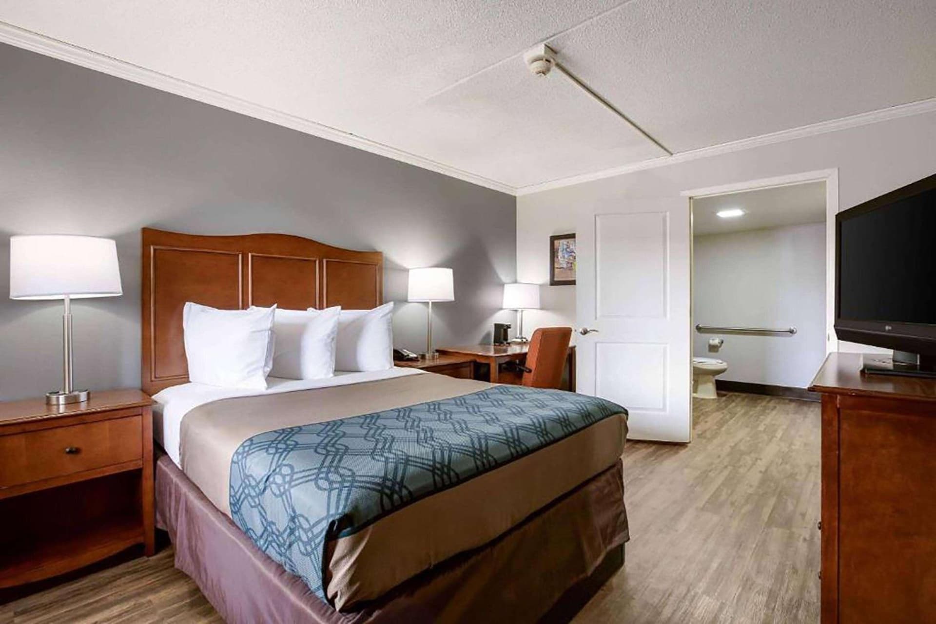 Travelodge by Wyndham Canton-Livonia Area, MI gallery photo in Canton — image 12